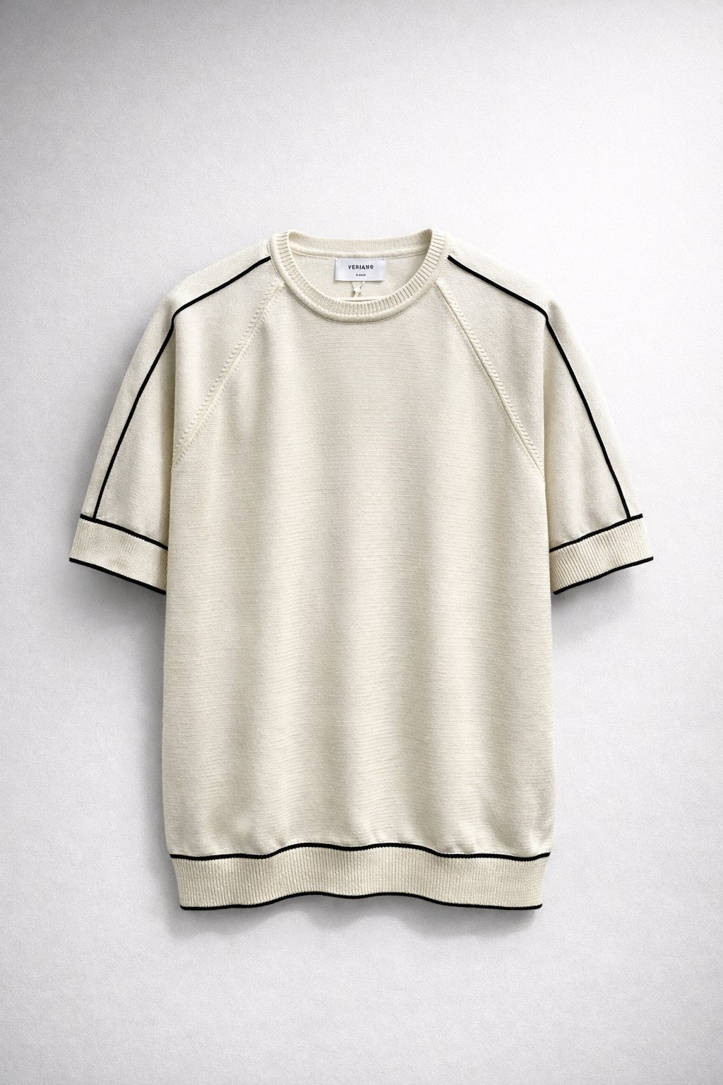 bisiklet yaka triko kumaş detaylı tshirt