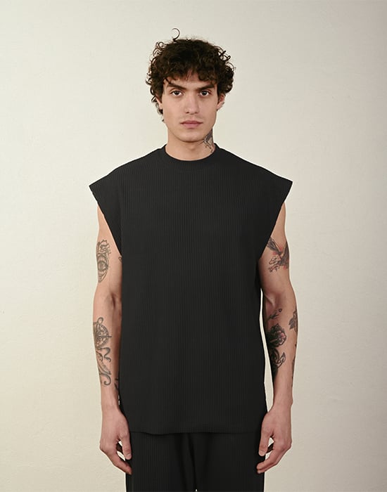 Siyah Sıfır Kol T-shirt