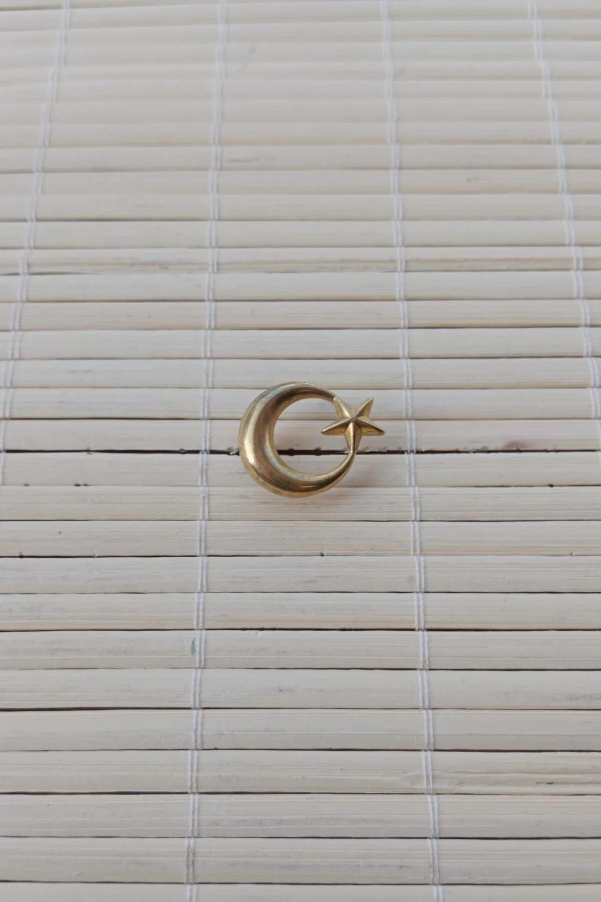 Sari Renkli Ayyildiz Ceket Yaka İgnesi Yaka Rozeti