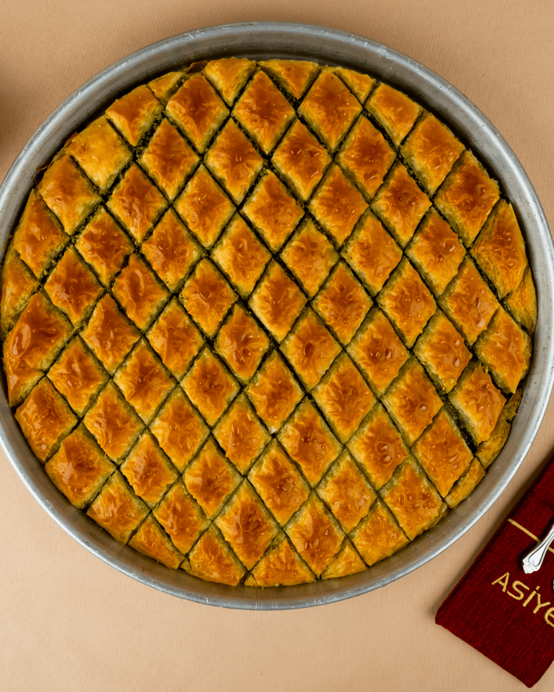 Fıstıklı Kuru Tepsi Baklava