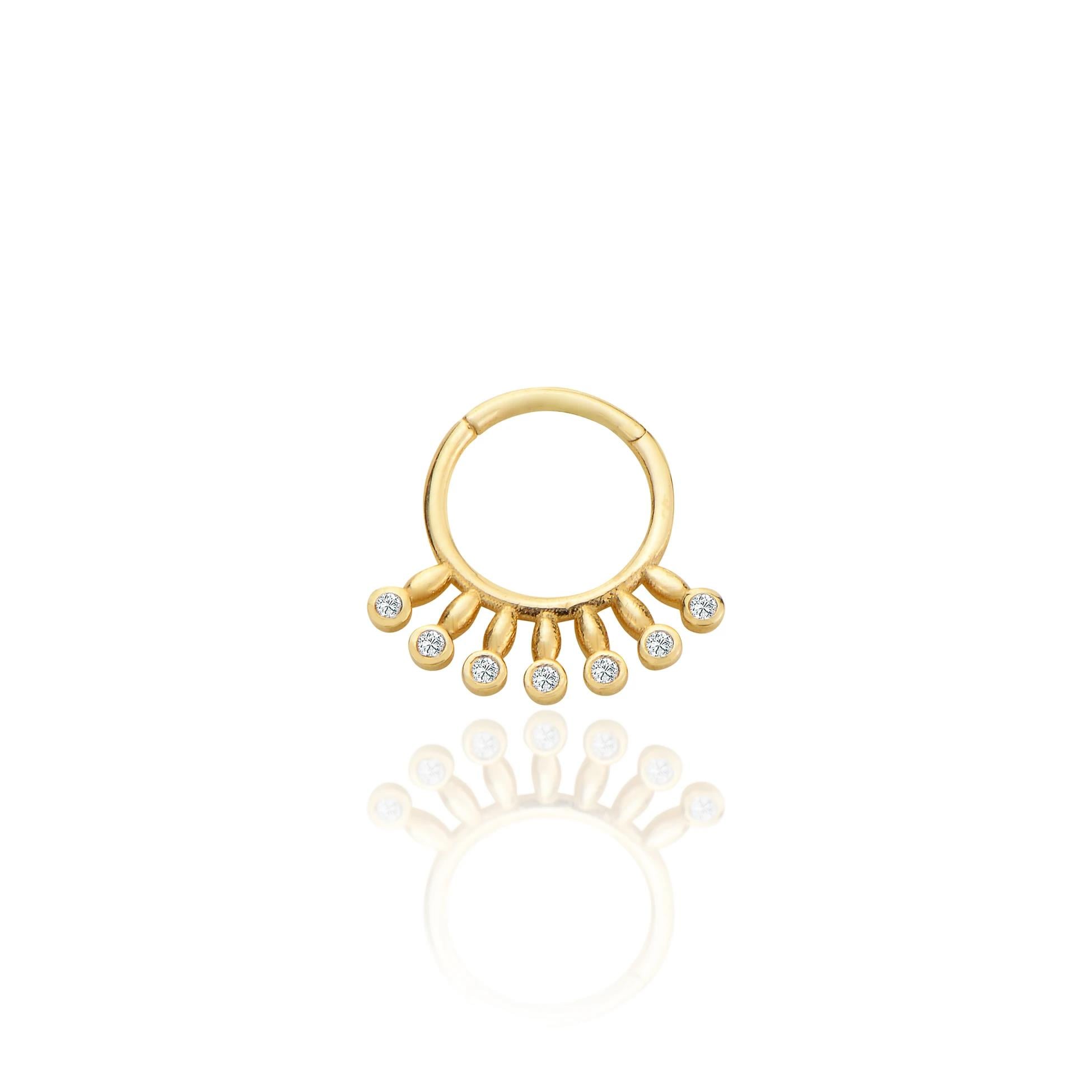 7 taşlı halka helix piercing