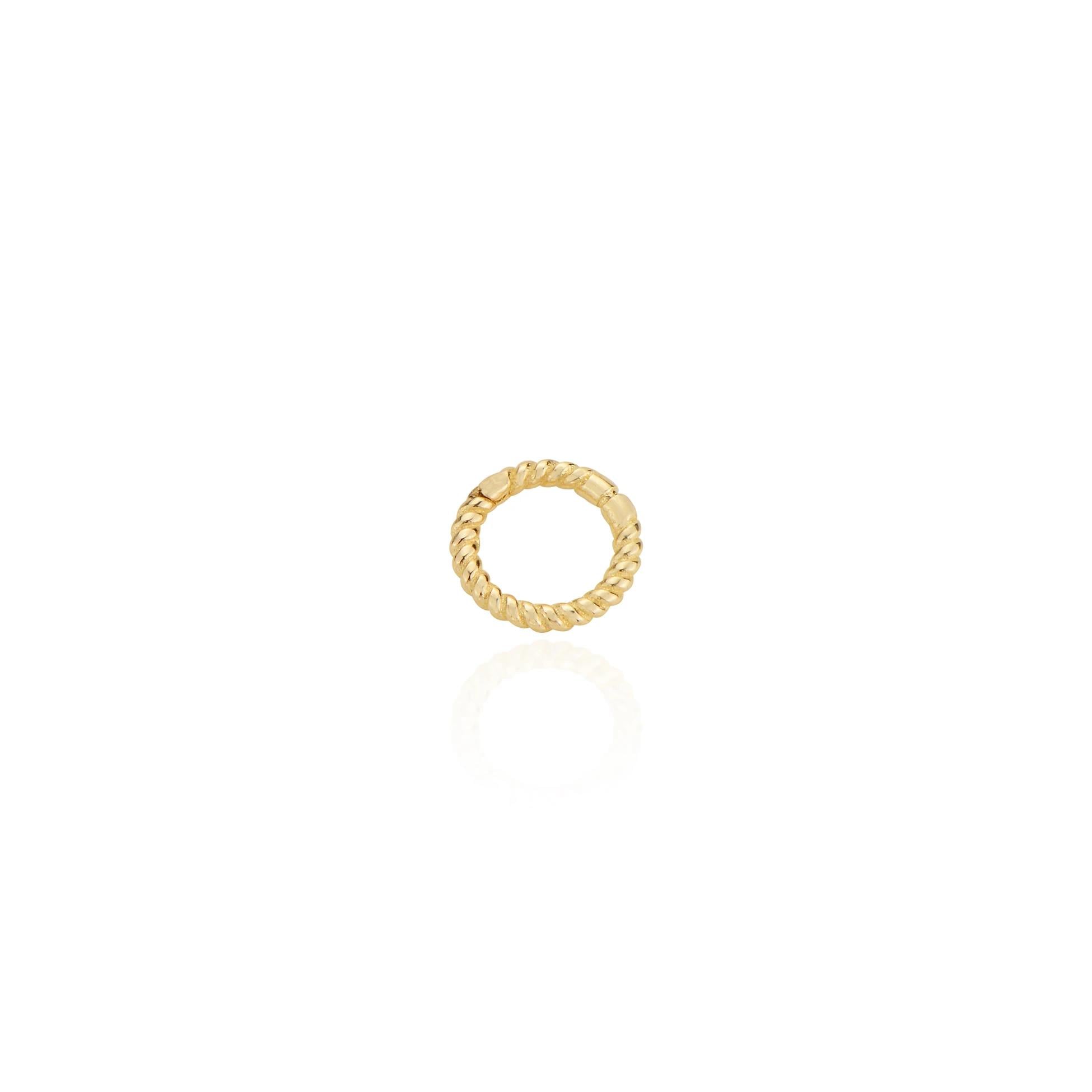 Burgu halka helix piercing