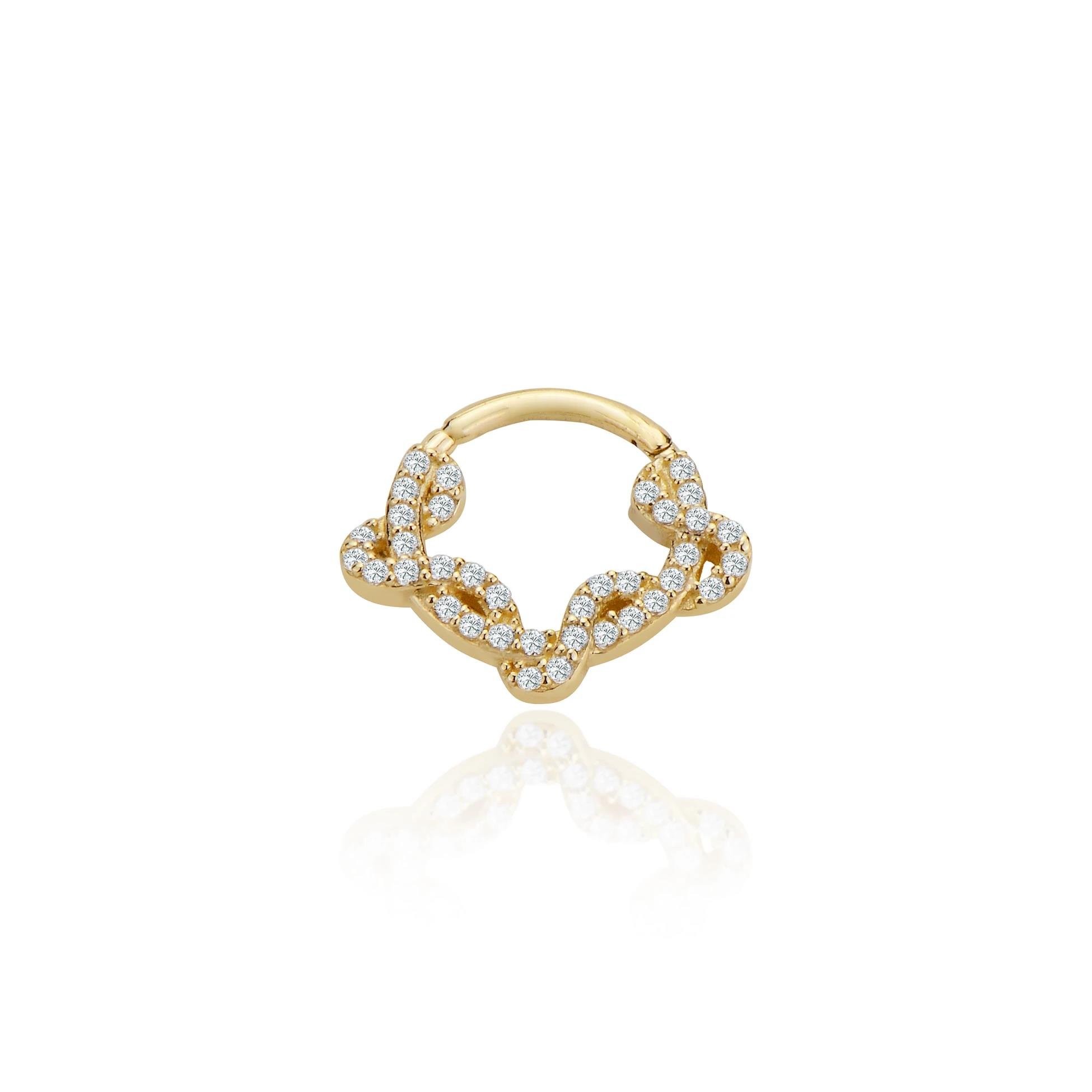 Tasarım taşlı helix piercing