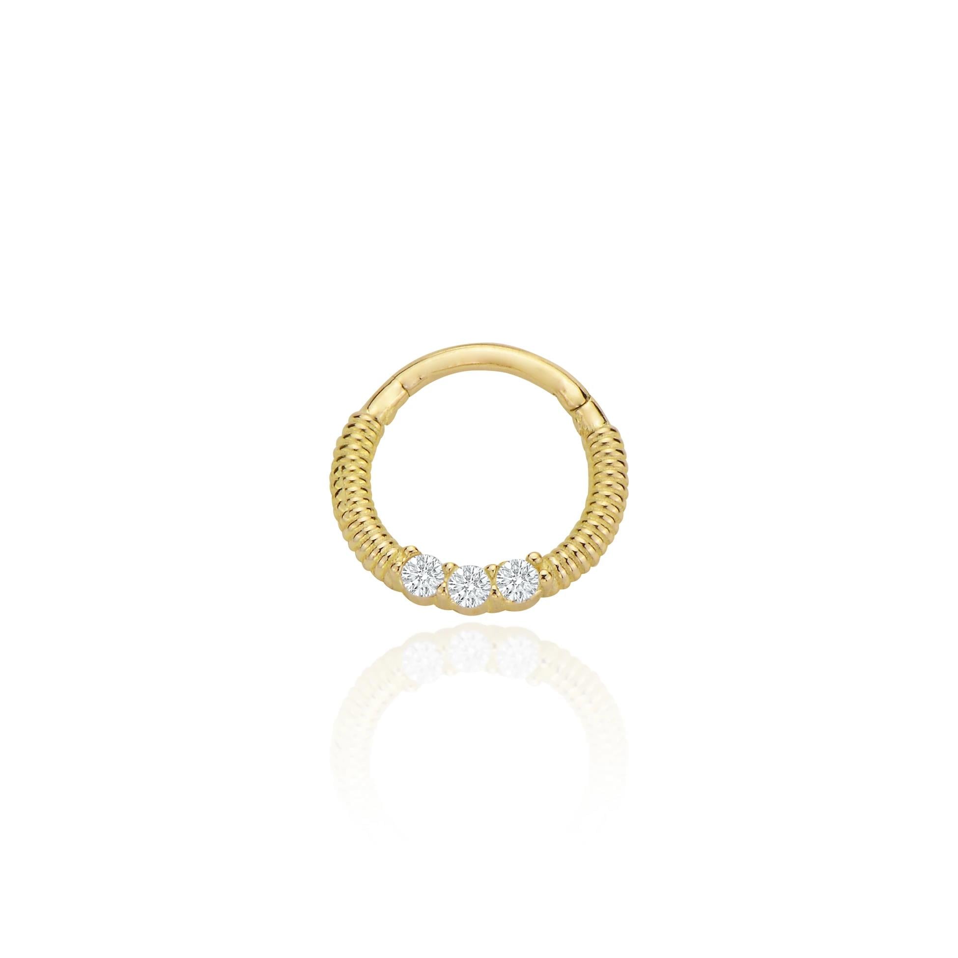Tasarım tria helix piercing