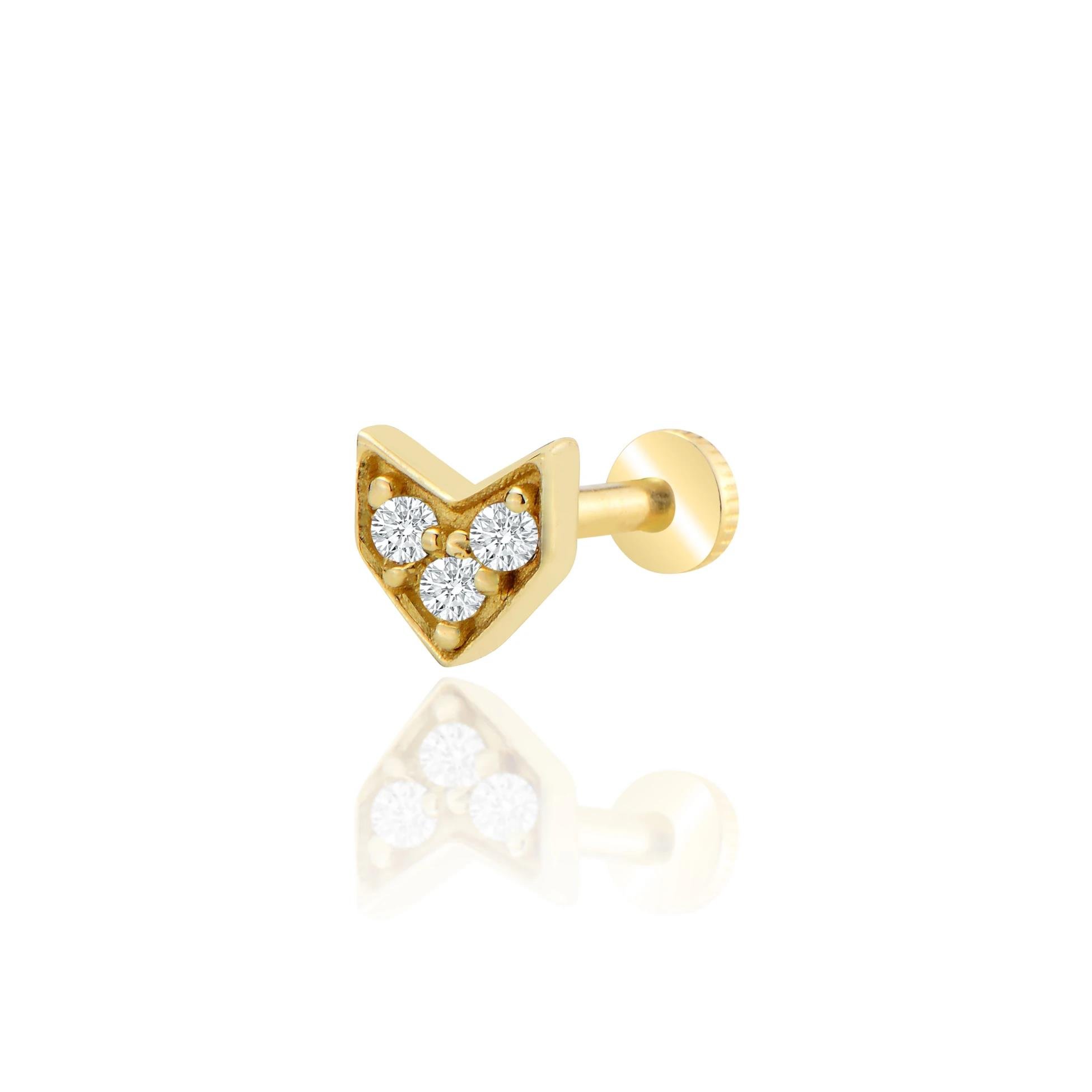 taşlı modern tragus piercing