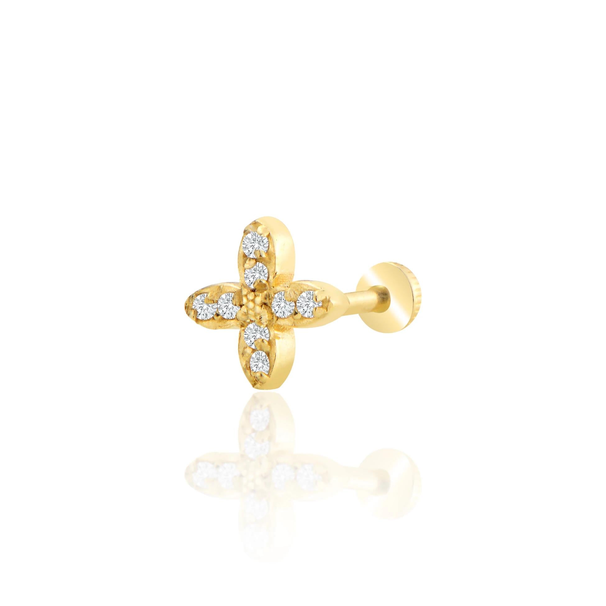 Taşlı yonca tragus piercing