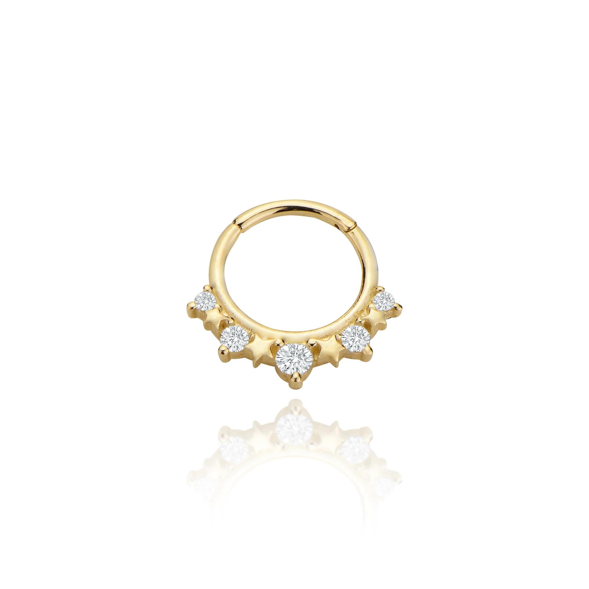 Yıldız taşlı halka helix piercing