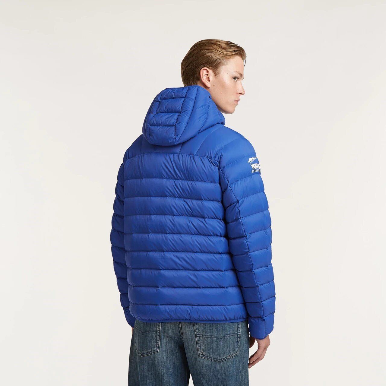 26 PB ESS CEKET UNISEX NEWPOR