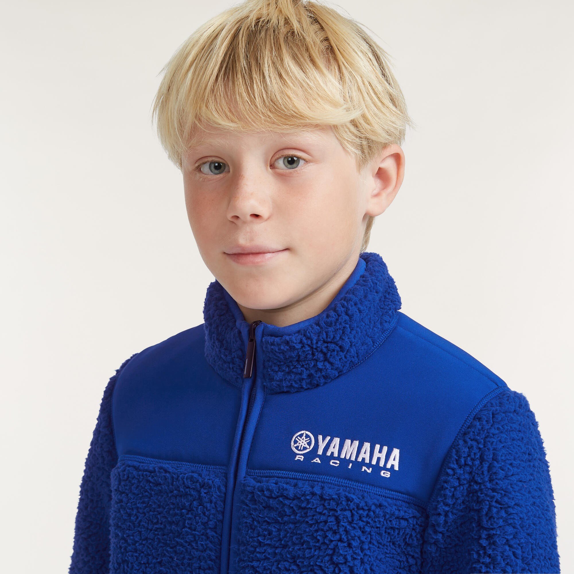 26 PB ESS SWEATER FLEECE ÇOCUK