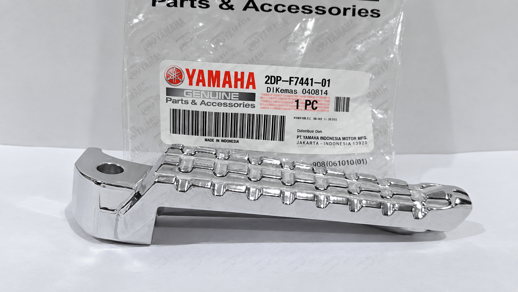 NMAX 155 SAĞ ARKA YOLCU BASAMAĞI