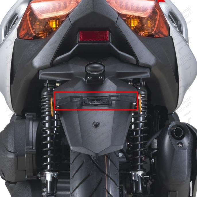 XMAX 125/250/300/400 PLAKA TAŞIYICI