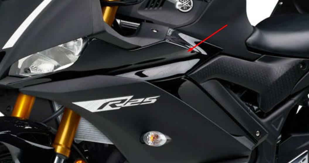 YZFR25 SOL ÜST YAN KAPAK PARLAK SİYAH 2019