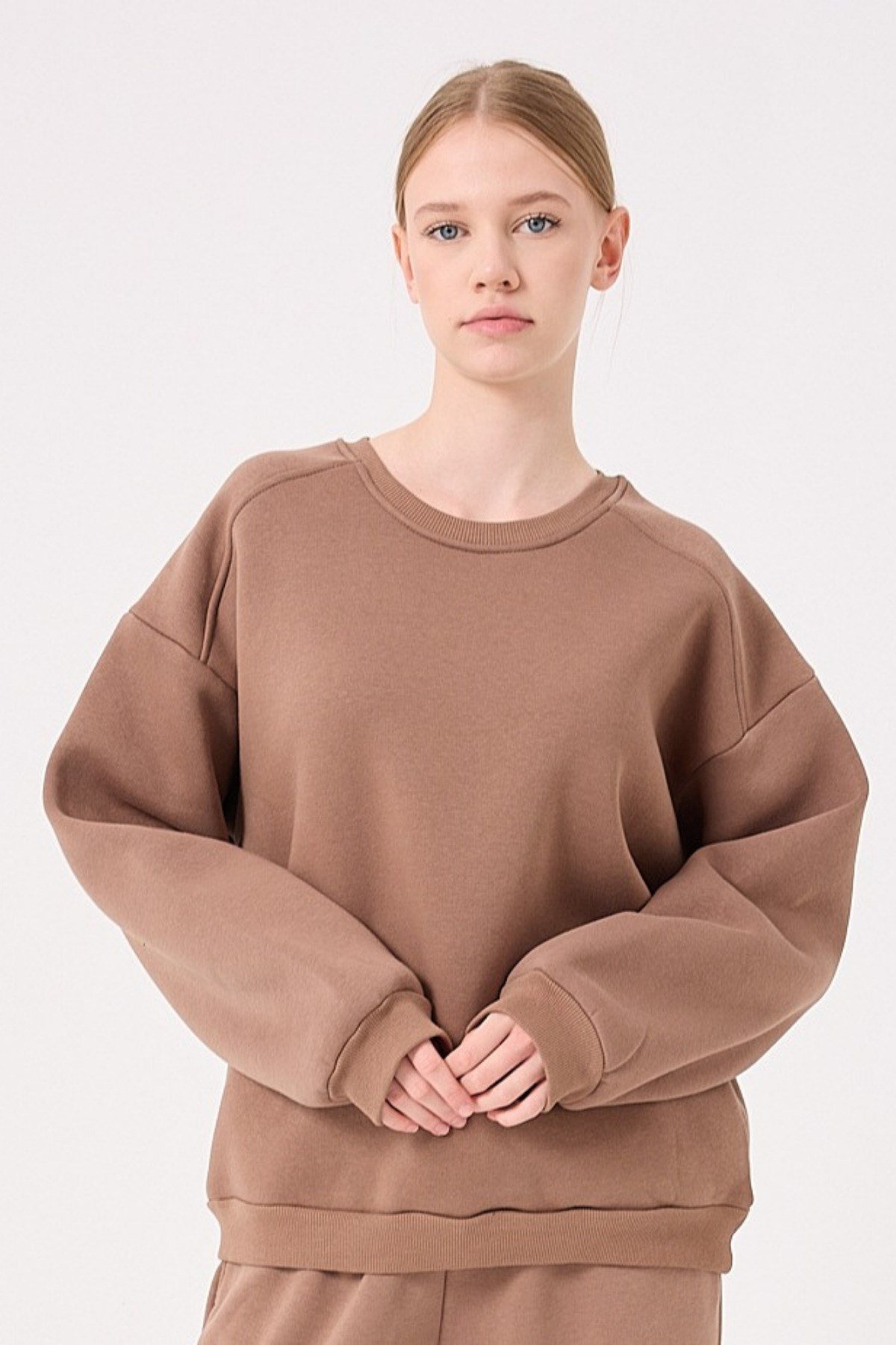 overswtshrt_kahverengikadin-oversize-u-0b07-4.jpg