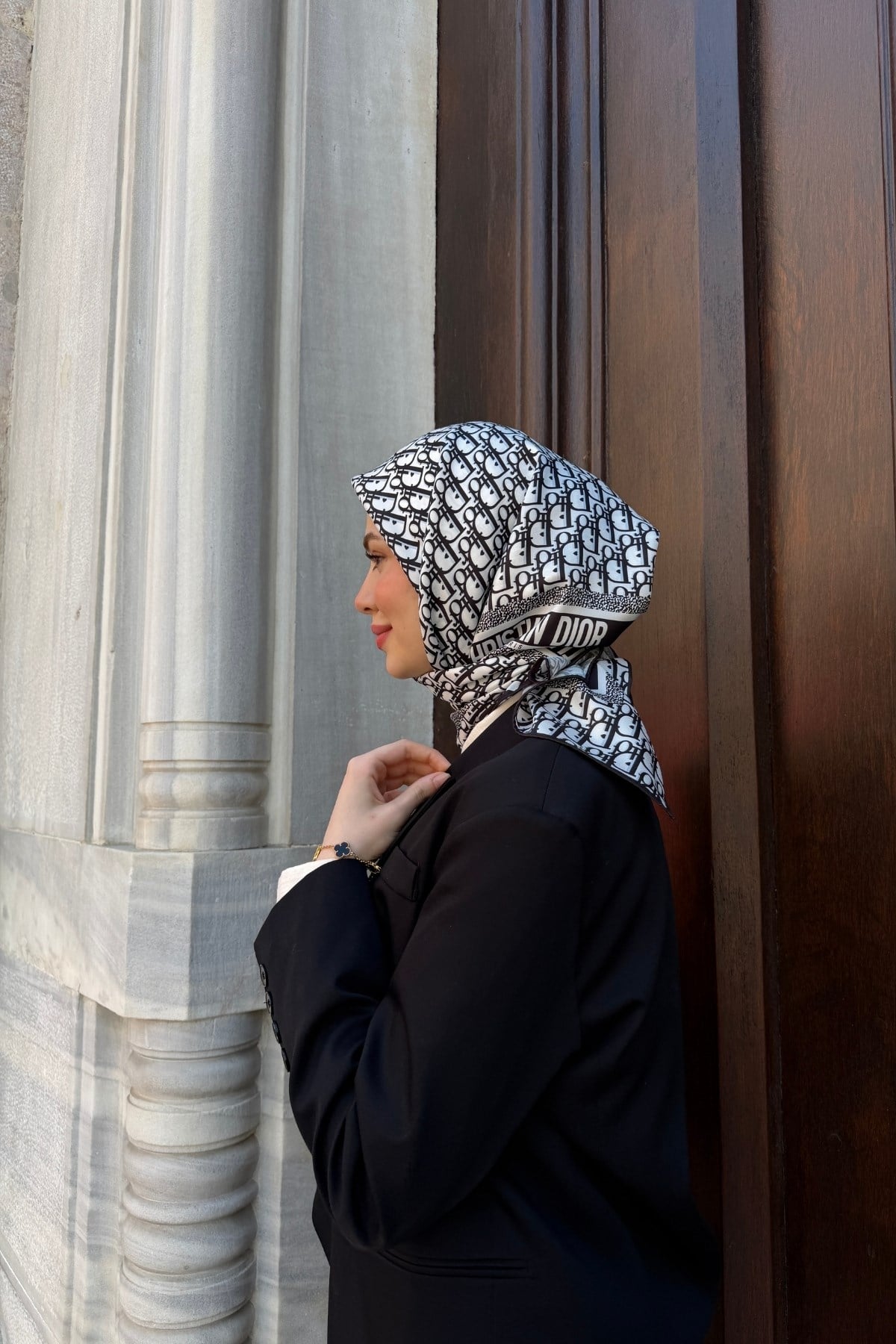 D Model Twill Eşarp-Siyah