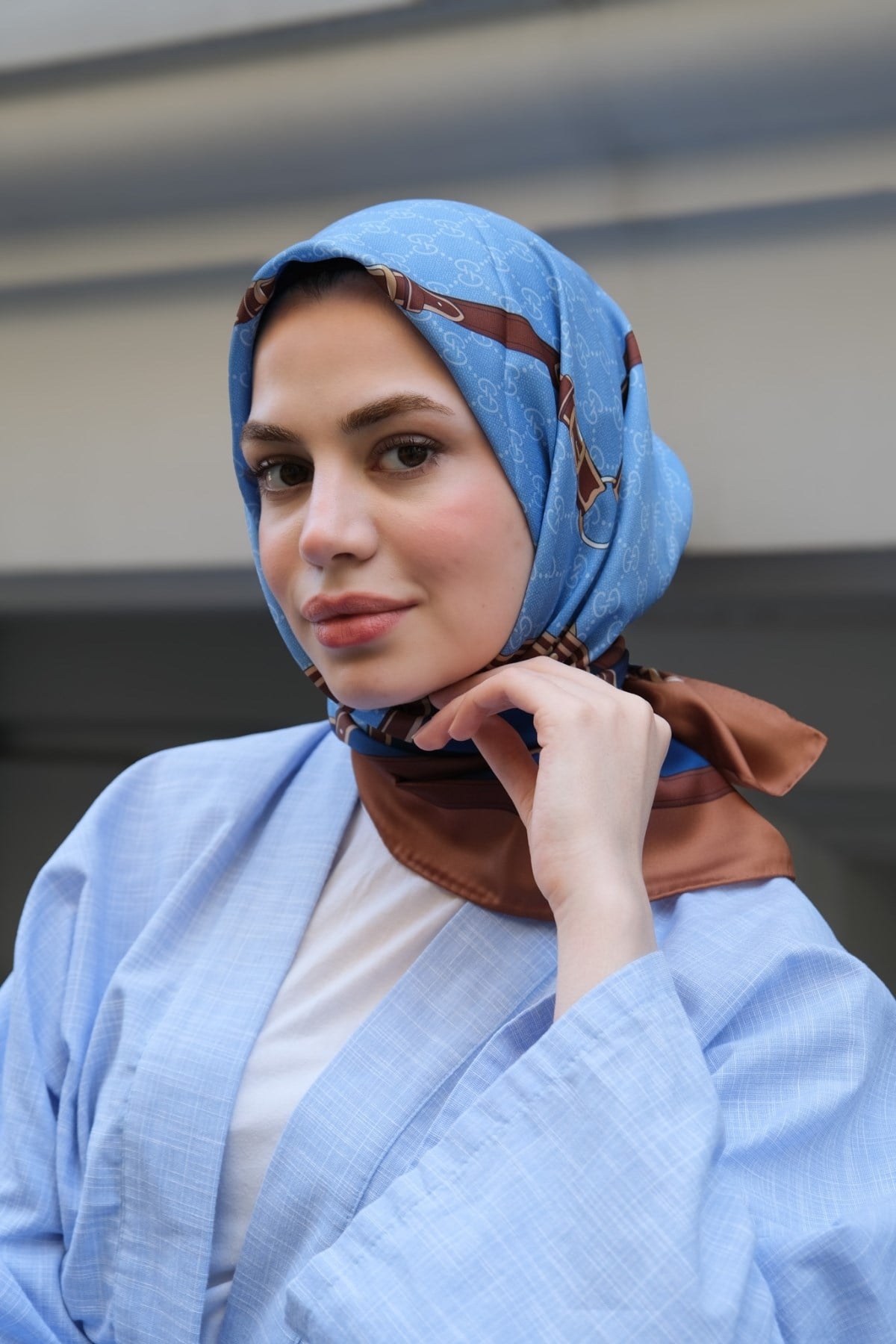 Kelepçe Desen Twill Eşarp-Mavi