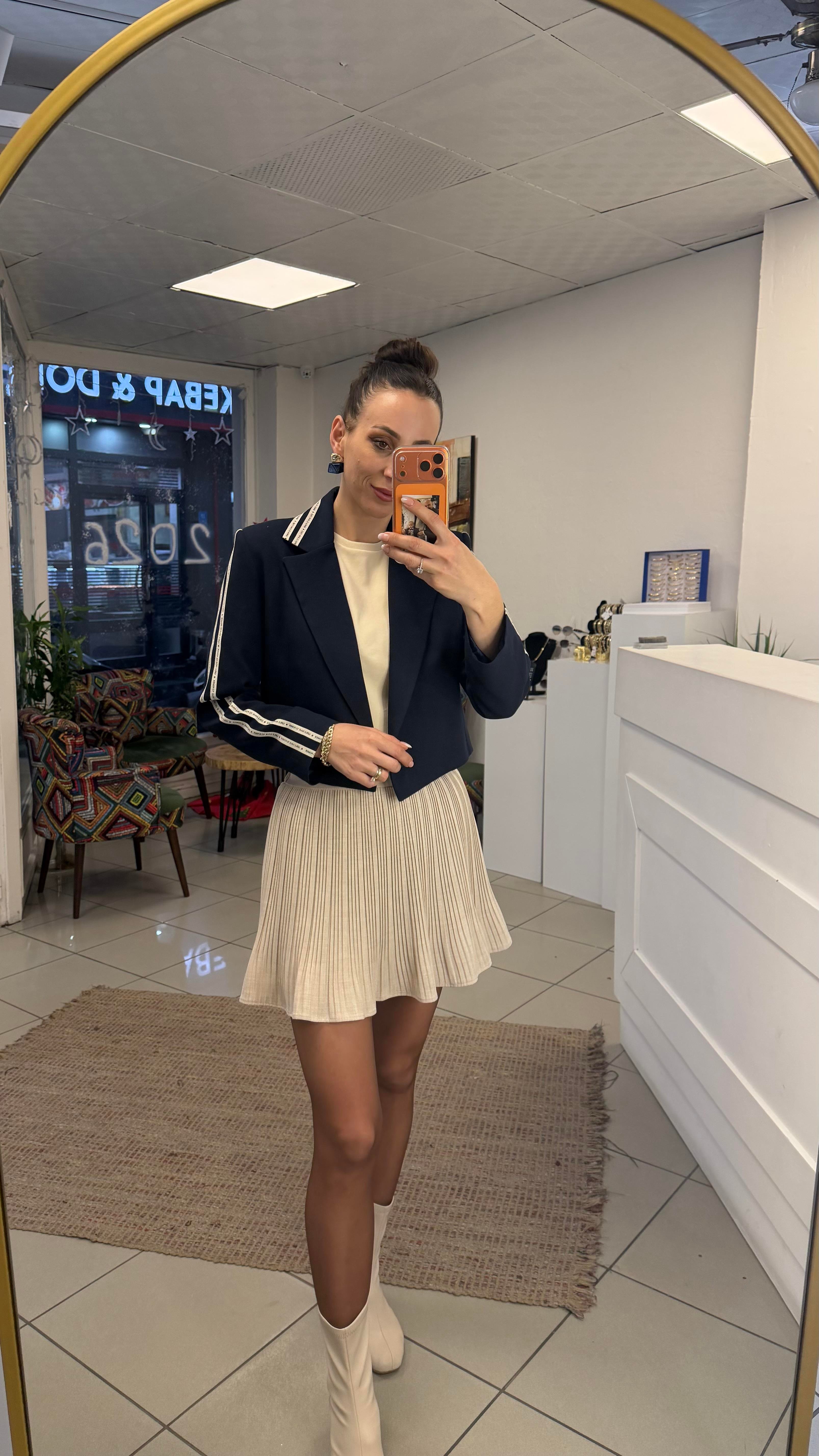 CEKET - ŞENİZ BUTİK KOLLARI ÇİZGİLİ CROP CEKET LACİVERT