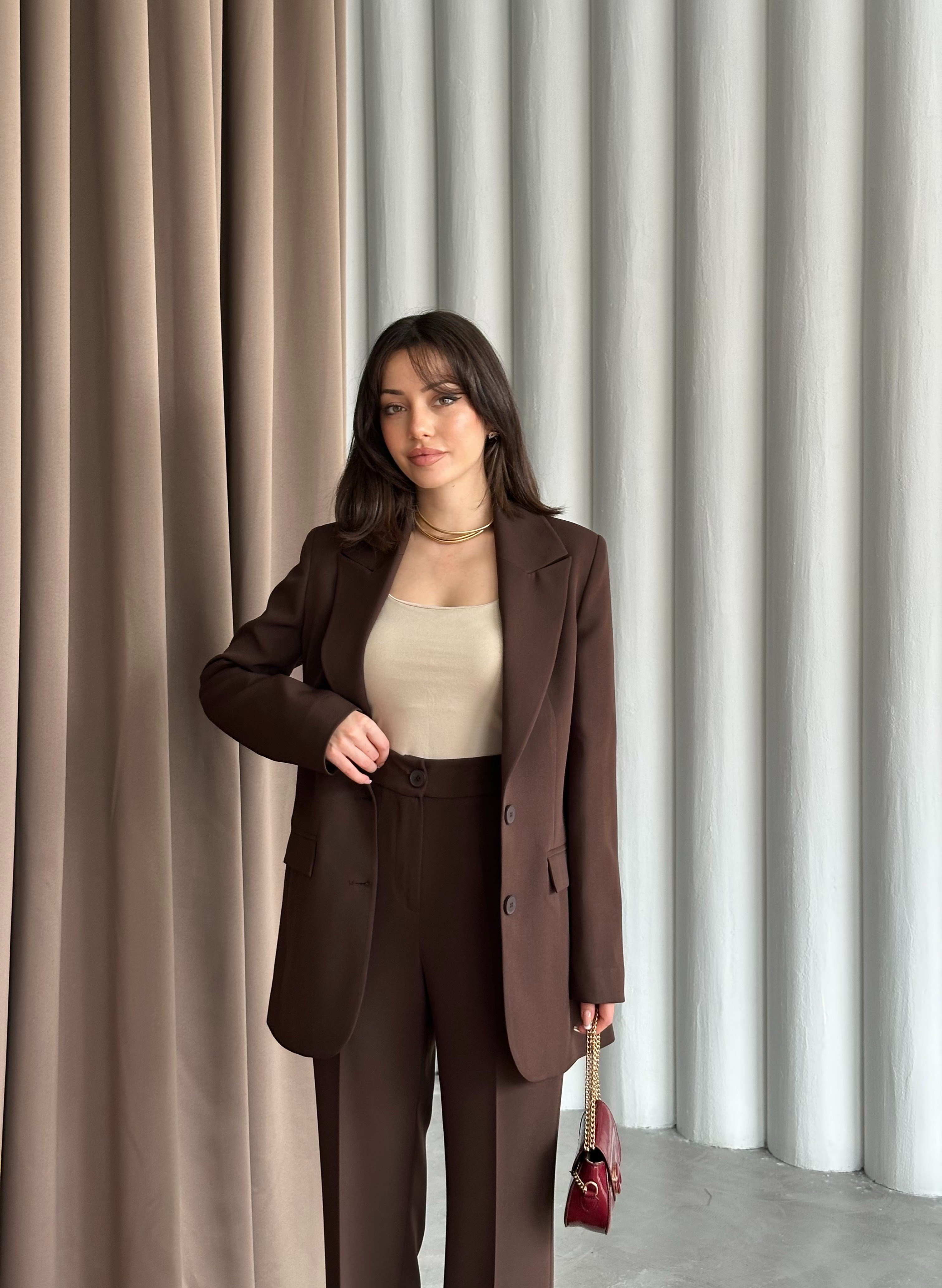 ÇİFT DÜĞMELİ BLAZER TAKIMI