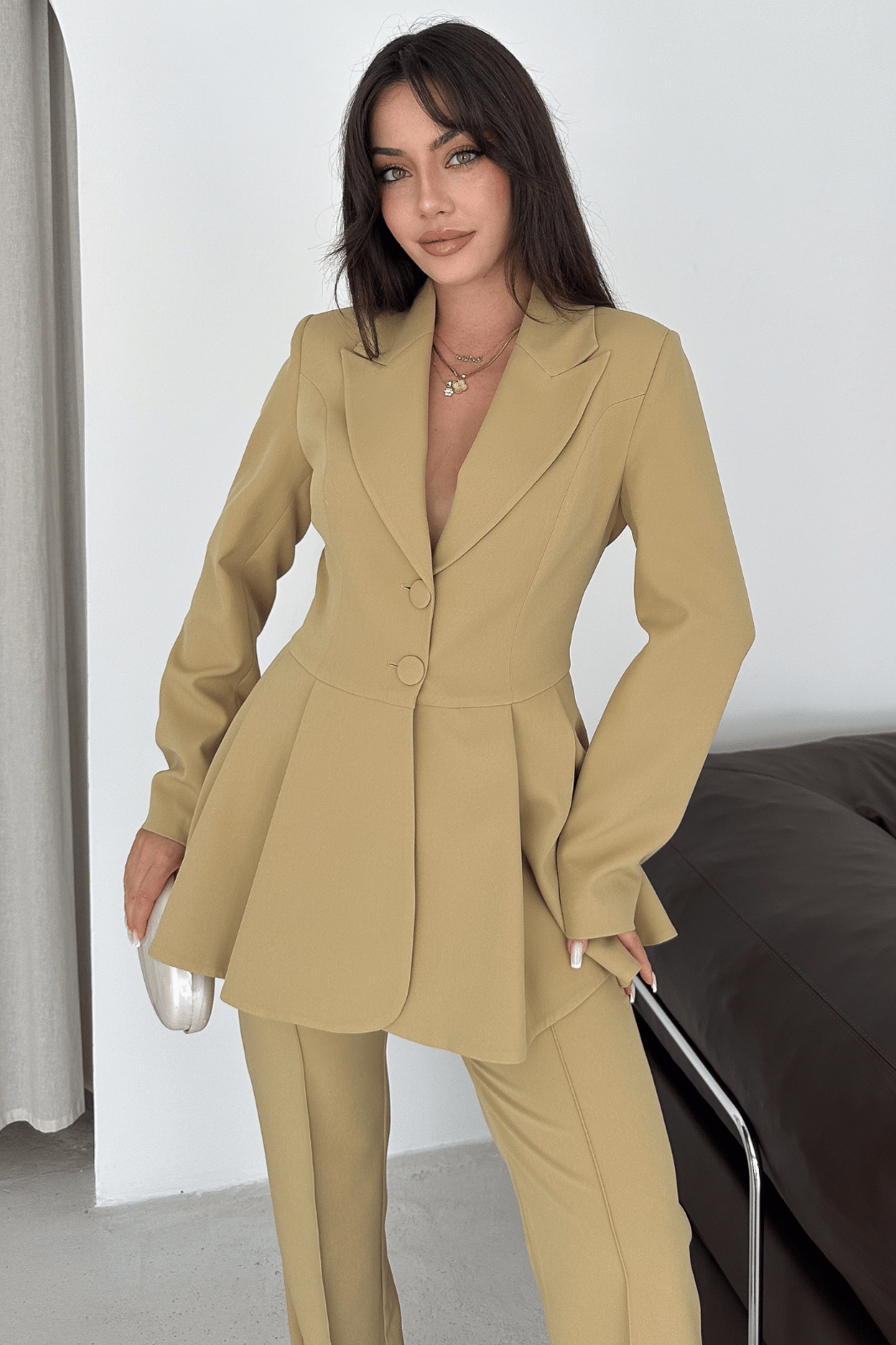Volanlı Blazer İkili Pantolonlu Takım