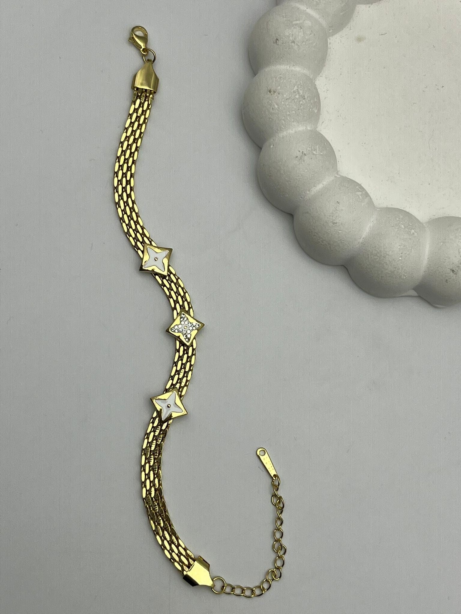 26cmblk15 - CM Yıldız Detaylı Gold Çelik Bileklik