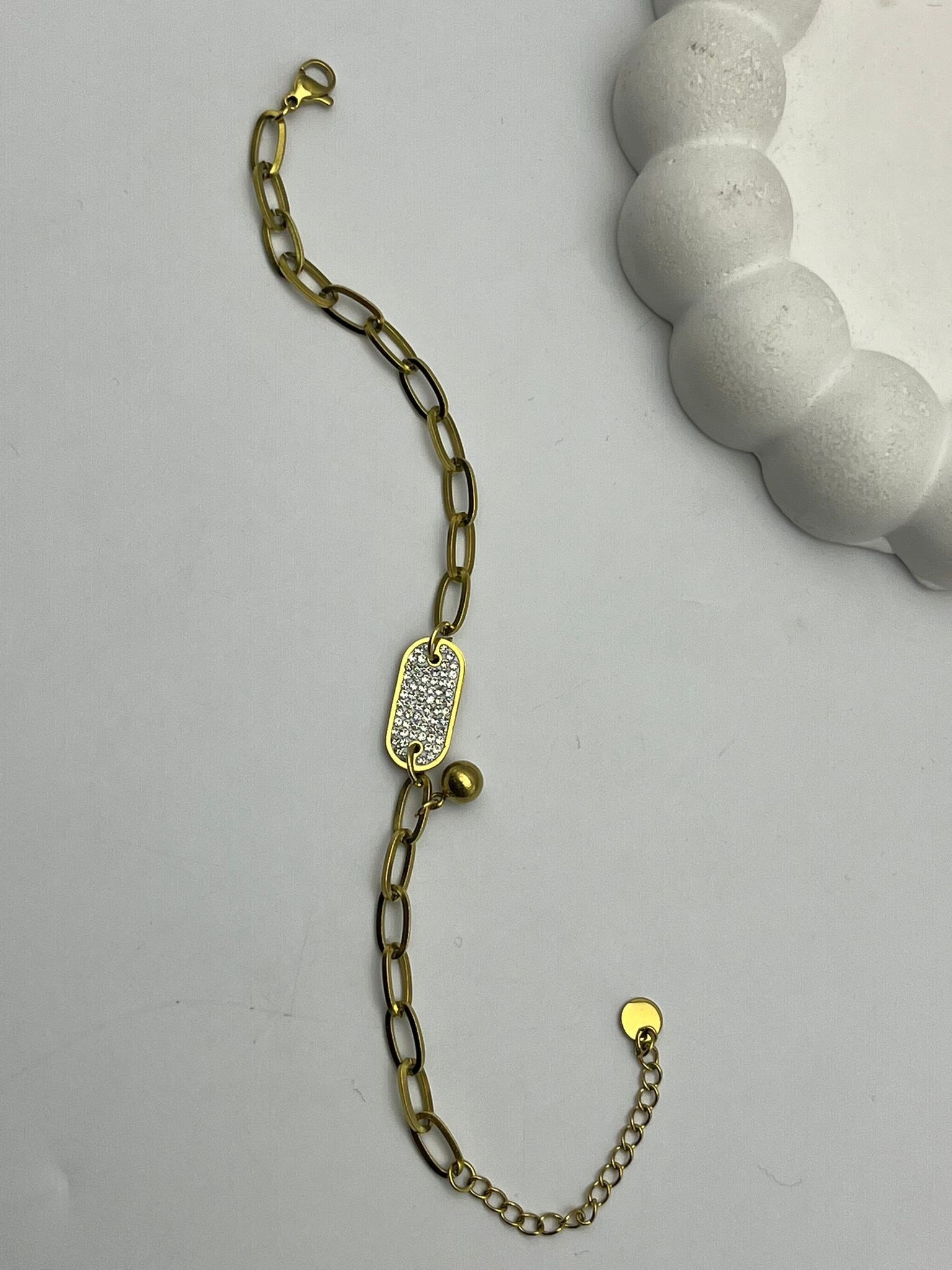 26cmblk23 - CM Zirkon Taşlı Plaka Detaylı Gold Çelik Zincir Bileklik