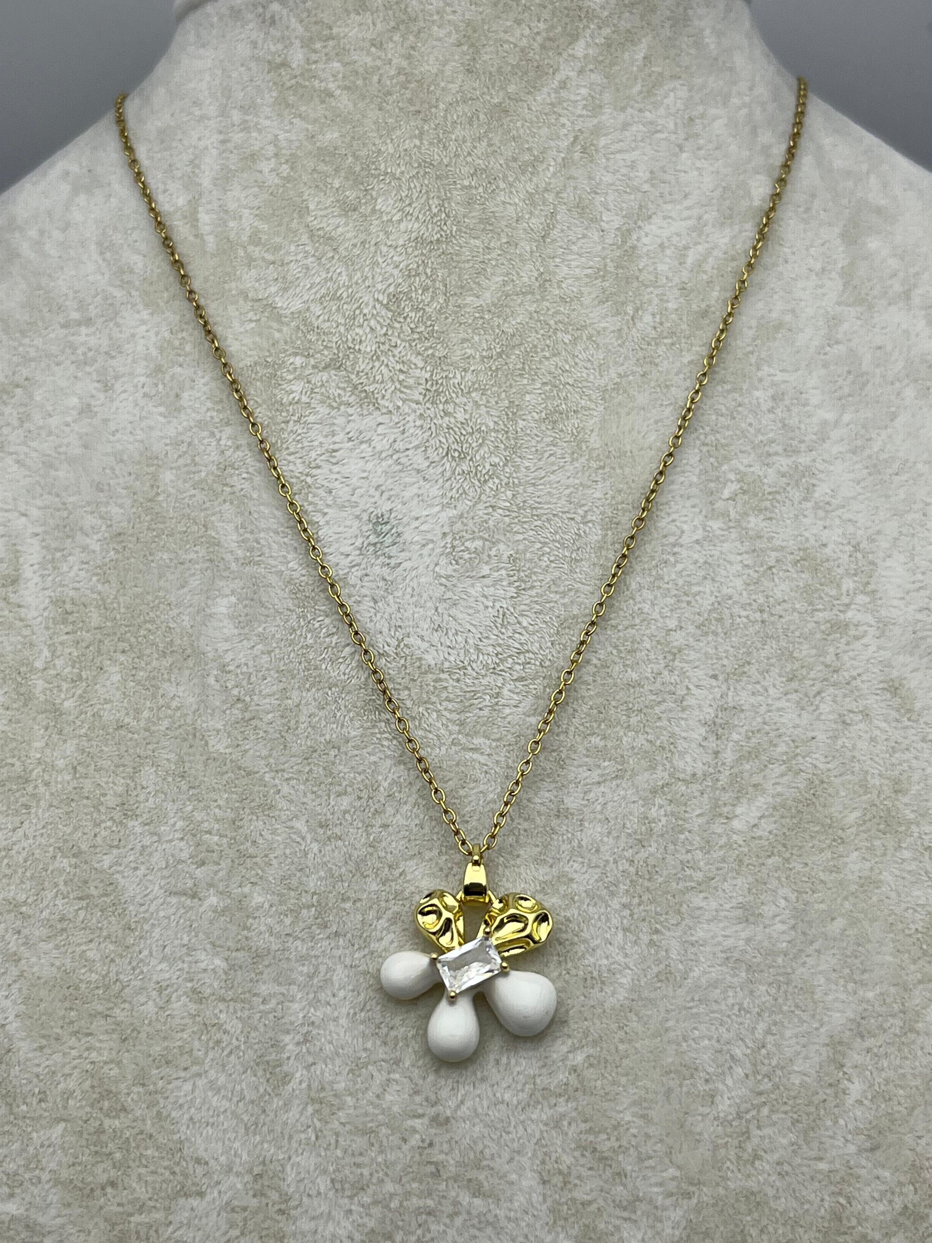 26kly26 - Çelik White Blossom Kolye