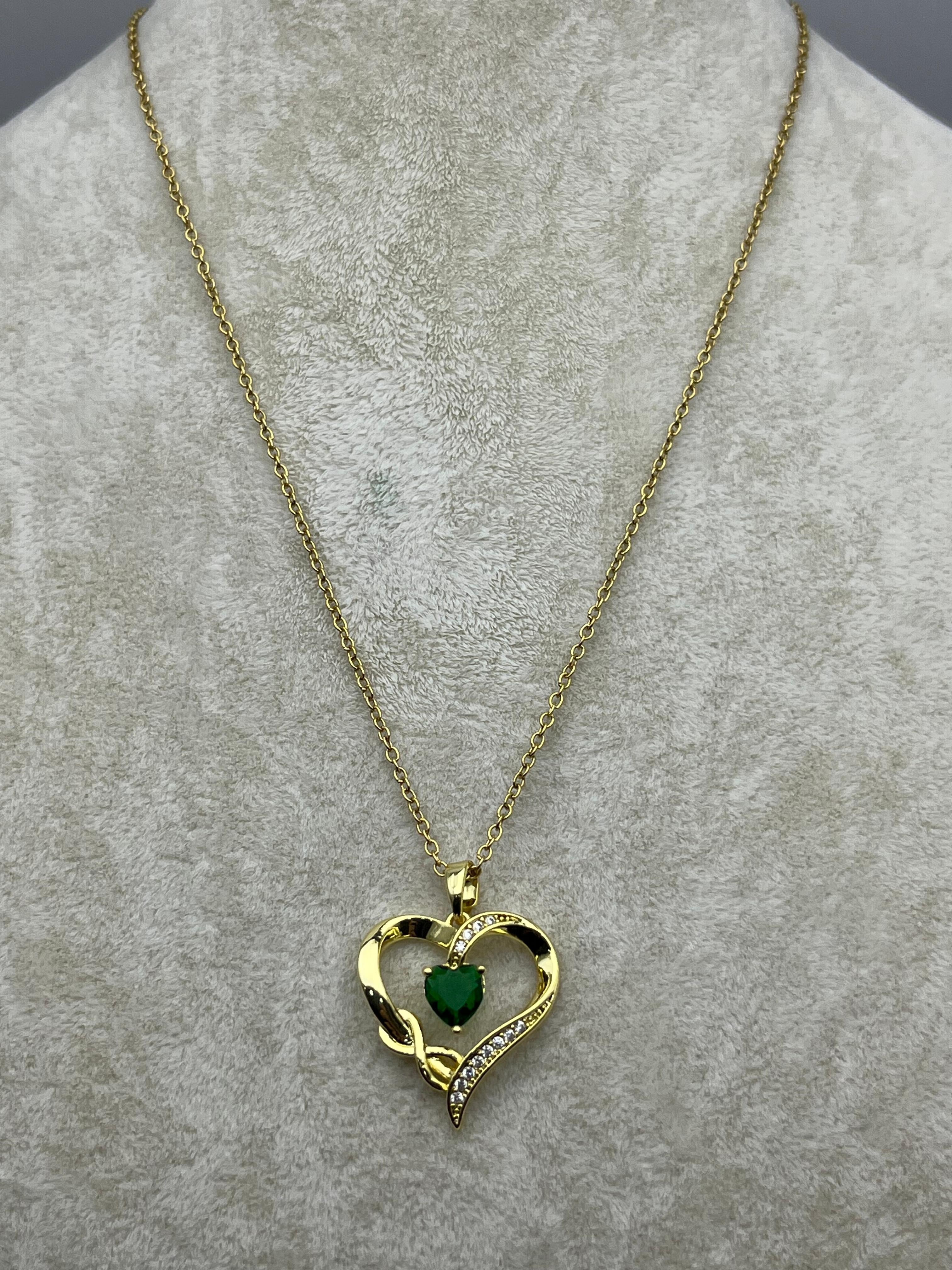 26kly32 - Çelik Emerald Heart Kolye