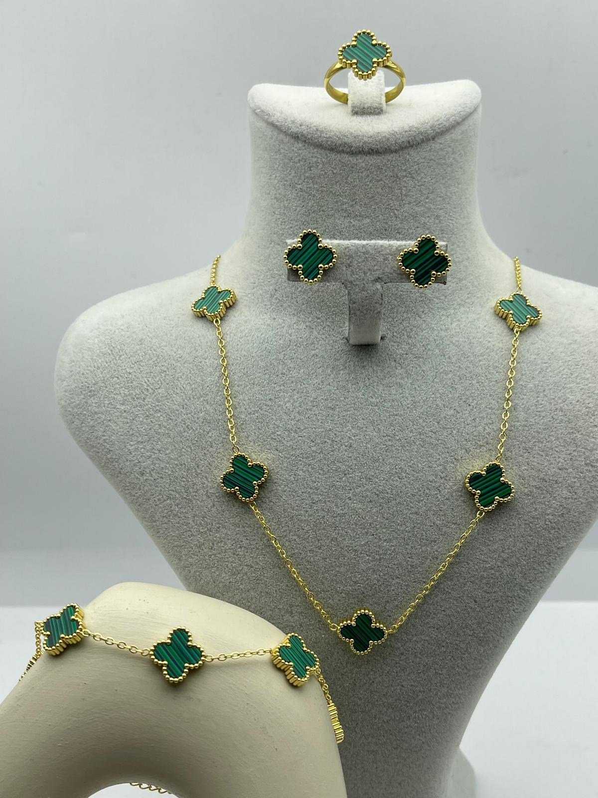 26yns02 - Yeşil Yonca Çelik Set