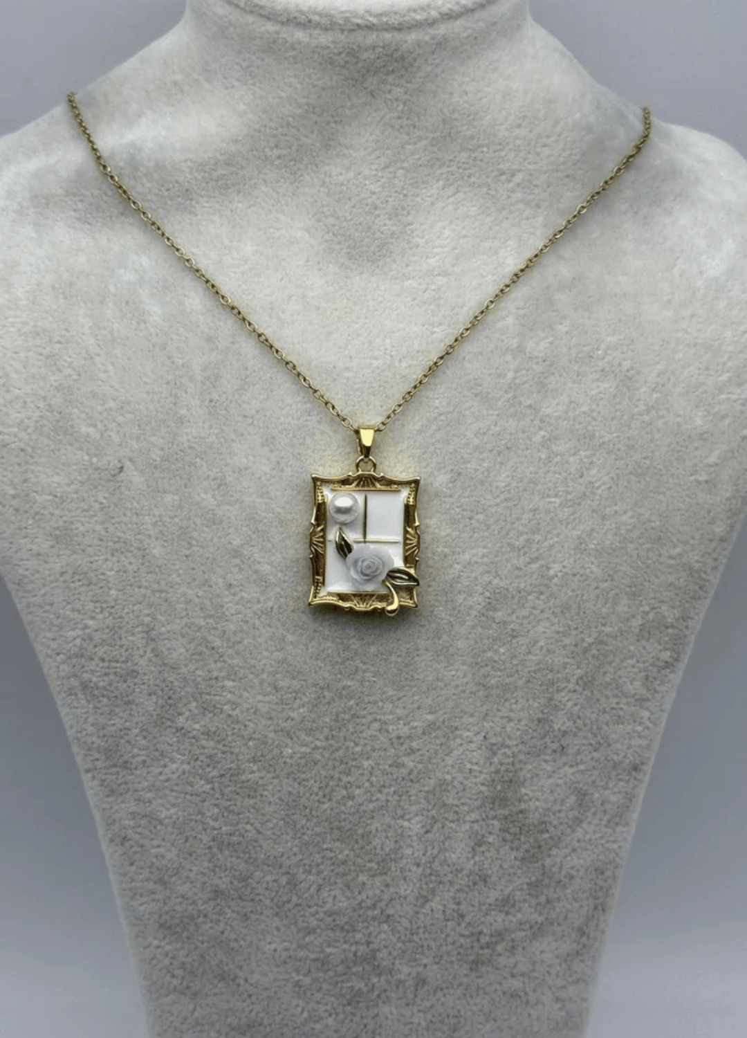 Çelik Gold Çerçeve Kolye - 25-ctr287