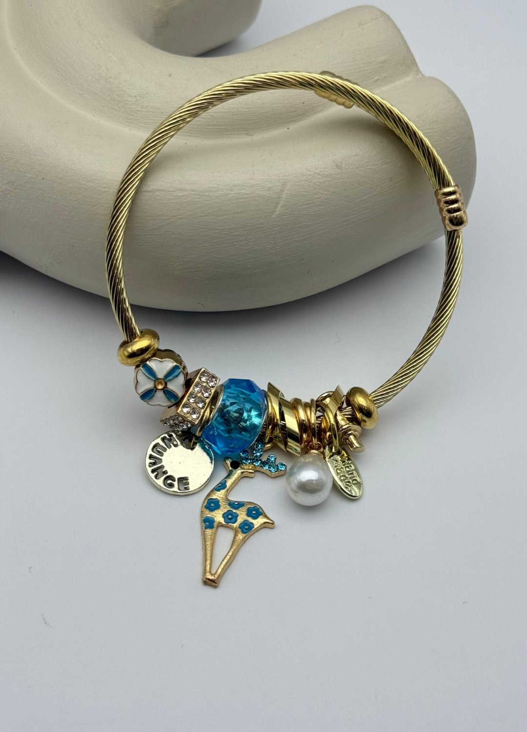 Çelik Gold İnci Taşlı Mavi Geyik Charmlı Pandora Bileklik - 26blk45