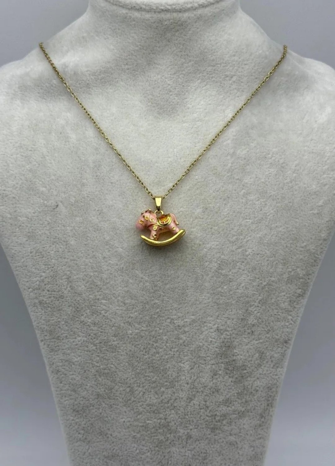 Çelik Gold Sevimli At Kolye - 25-ctr310