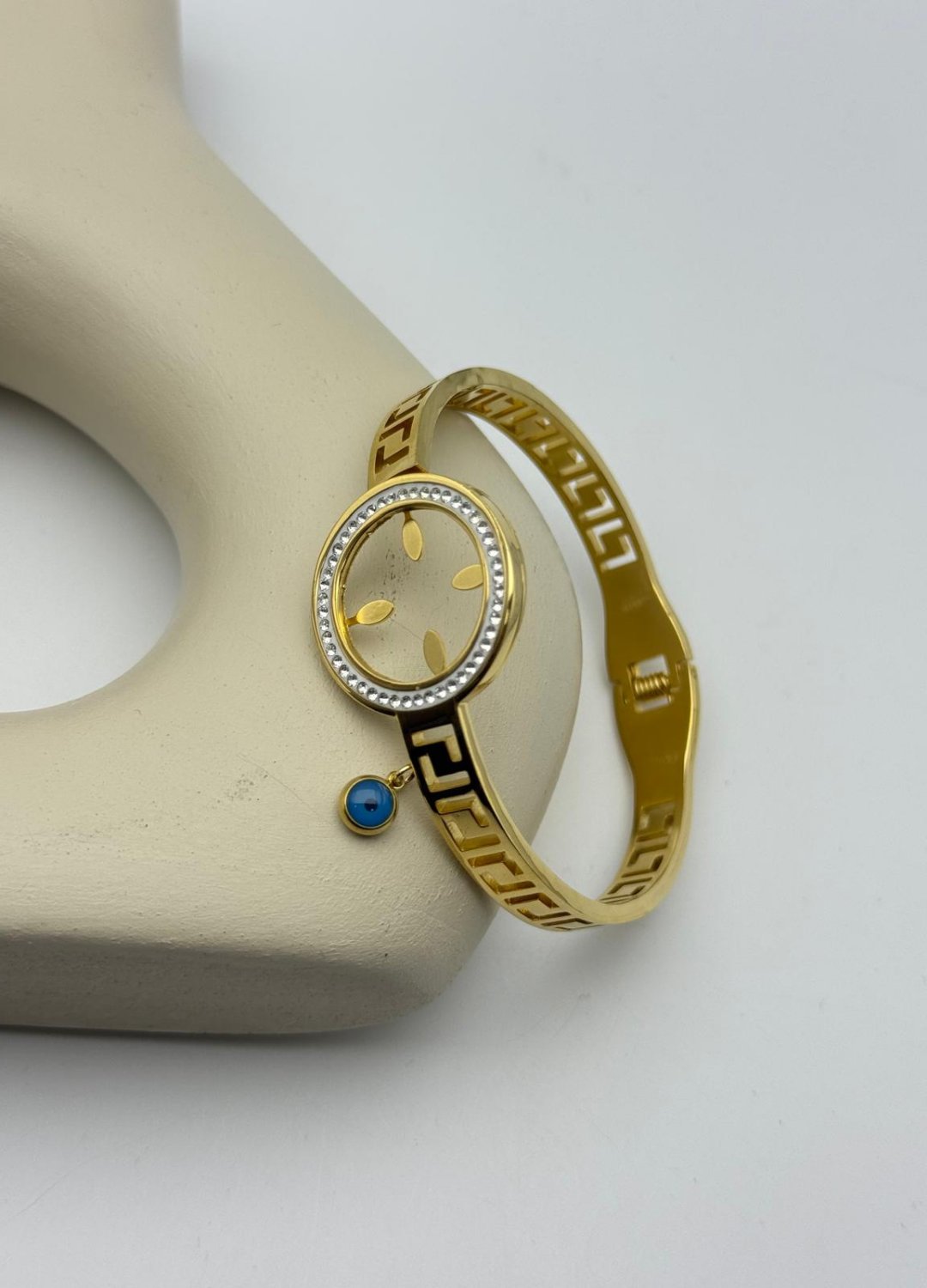 Çelik Gold Taşlı Desenli Çeyreklik Kelepçe - 26klp24