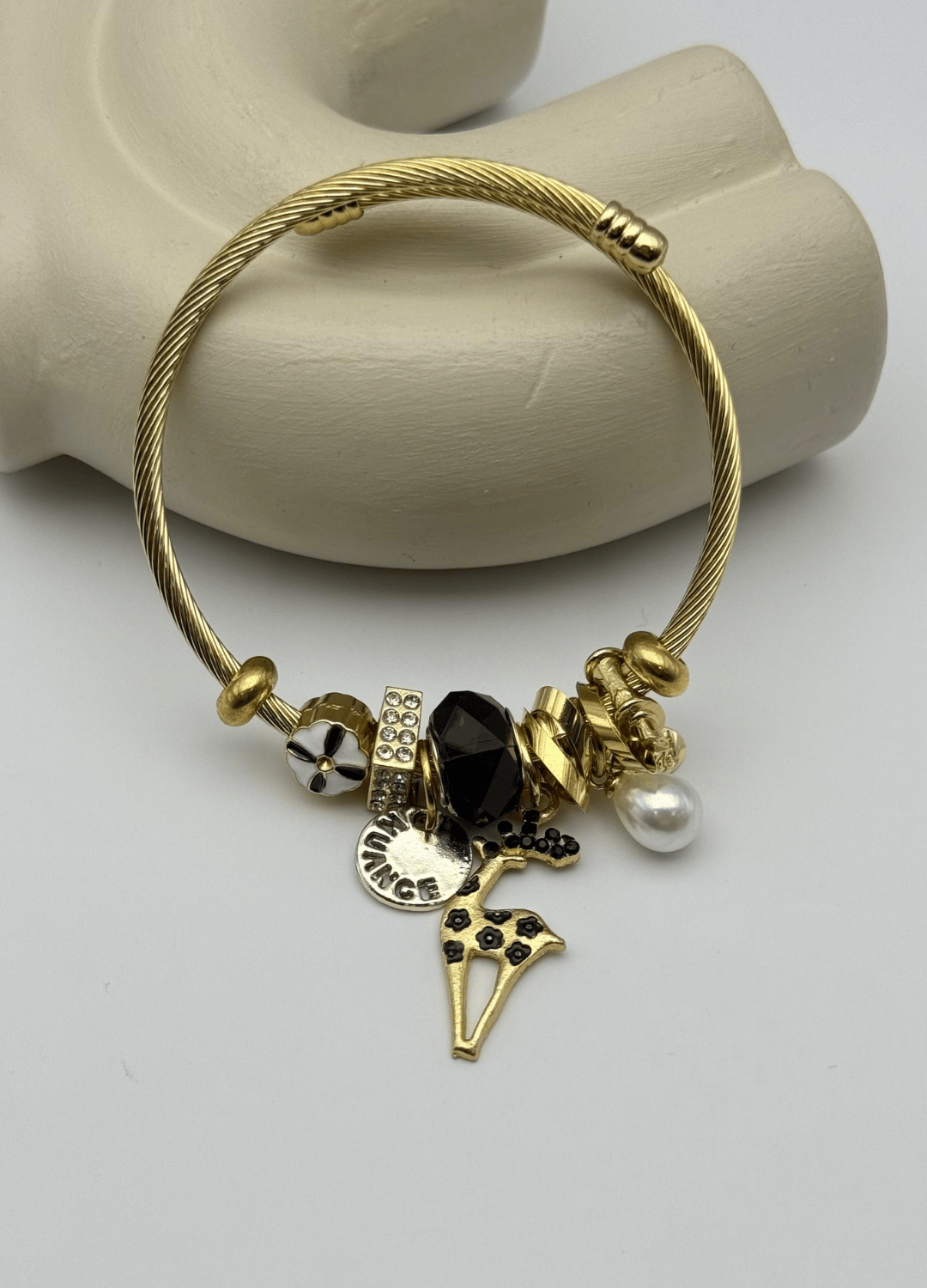 Çelik Gold Taşlı Topuklu Ayakkabı Kadın Figürlü Siyah Charmlı Pandora Bileklik - 26blk44