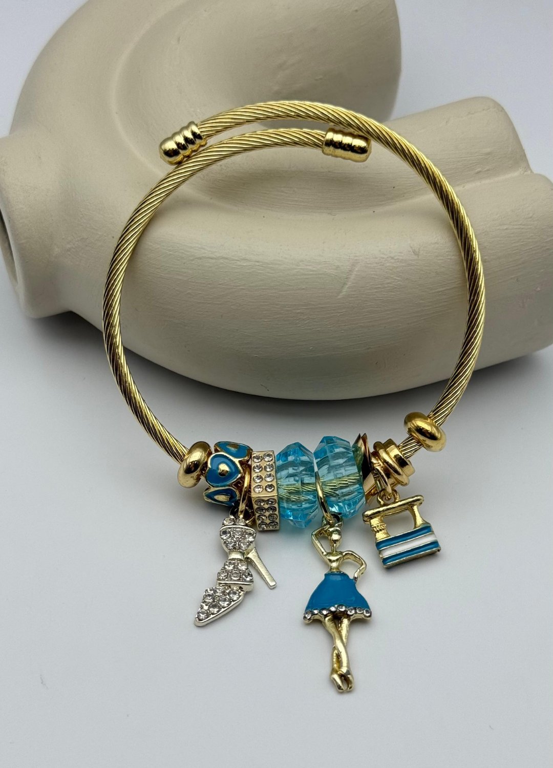 Çelik Gold Taşlı Topuklu Ayakkabı Kadın Figürlü Mavi Charmlı Pandora Bileklik - 26blk42