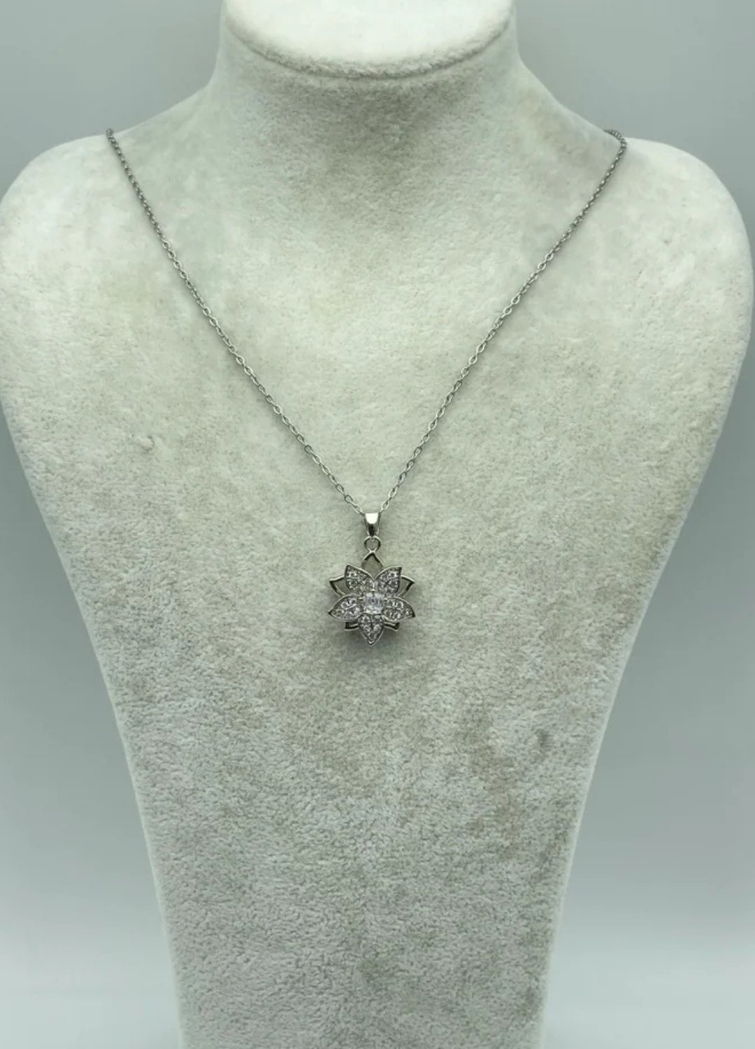 Çelik Silver Dönen Kolye - 25-ctr145