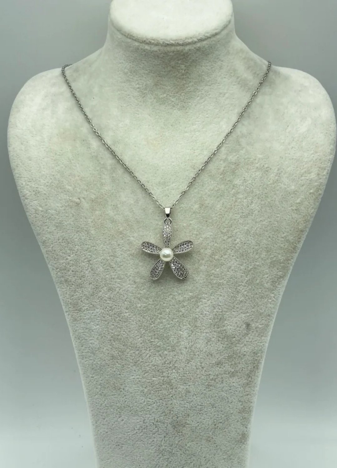 Çelik Silver Papatya Kolye - 25-ctr256
