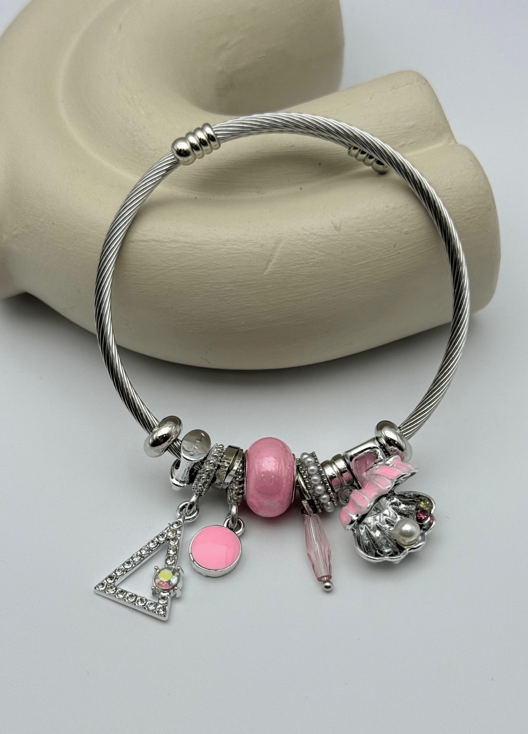 Çelik Silver Taşlı Üçgen Pembe İstiridye Charmlı Pandora Bileklik - 26blk57