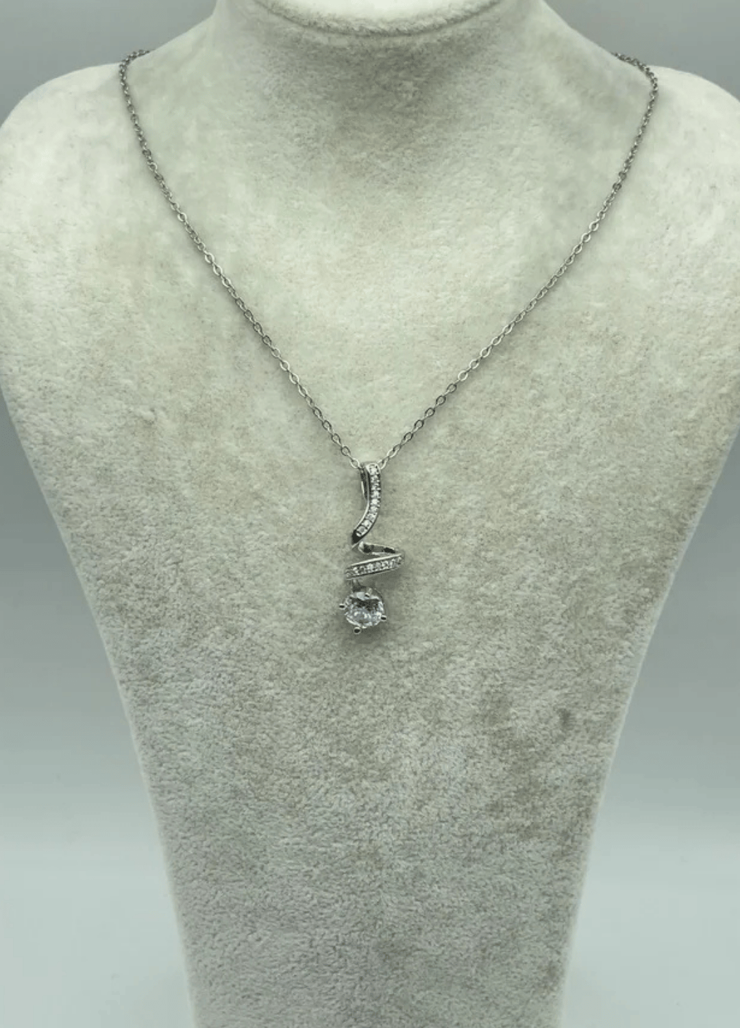 Çelik Silver Tek Taş Kolye 25-ctr195