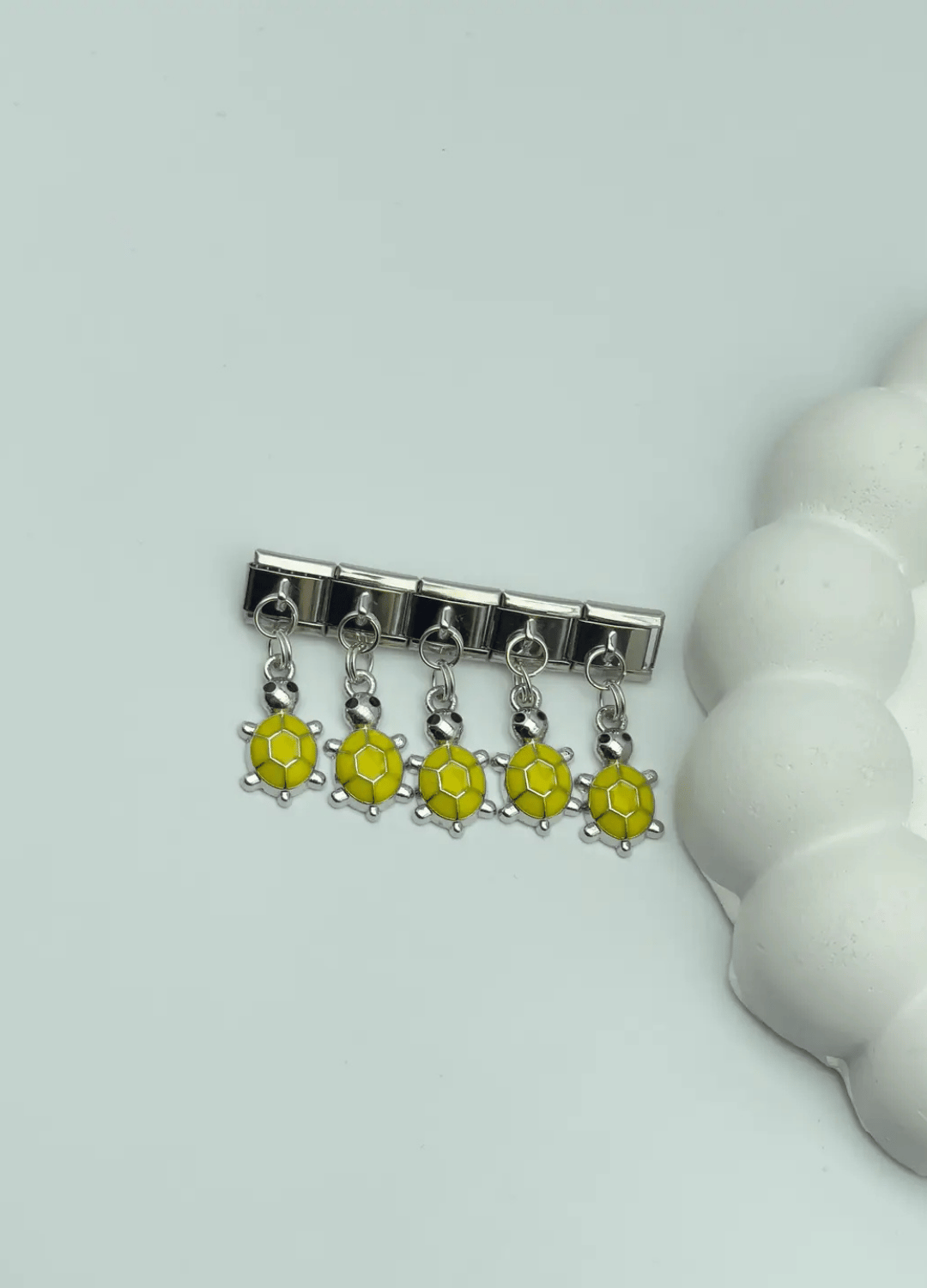 Sallantılı Nomi Charm