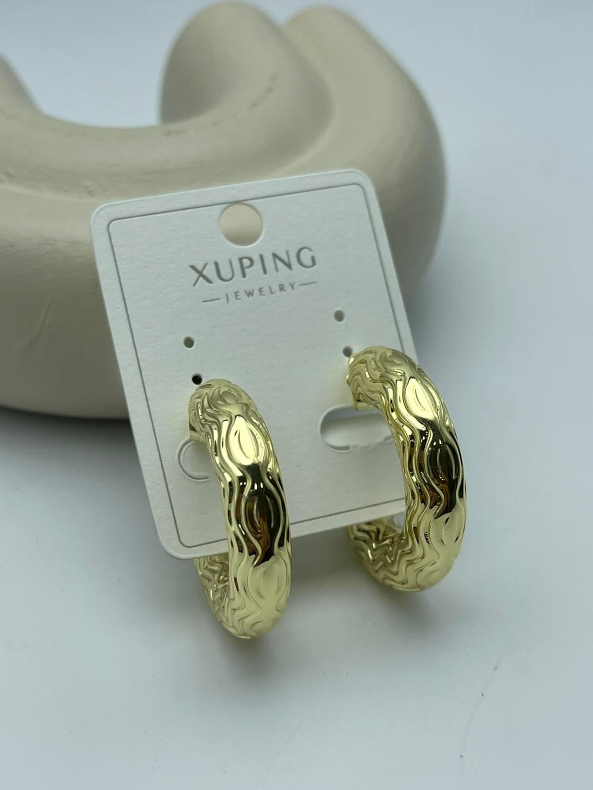 Xuping Dalga İşlemeli Kalın Halka Küpe - 26xpkp21