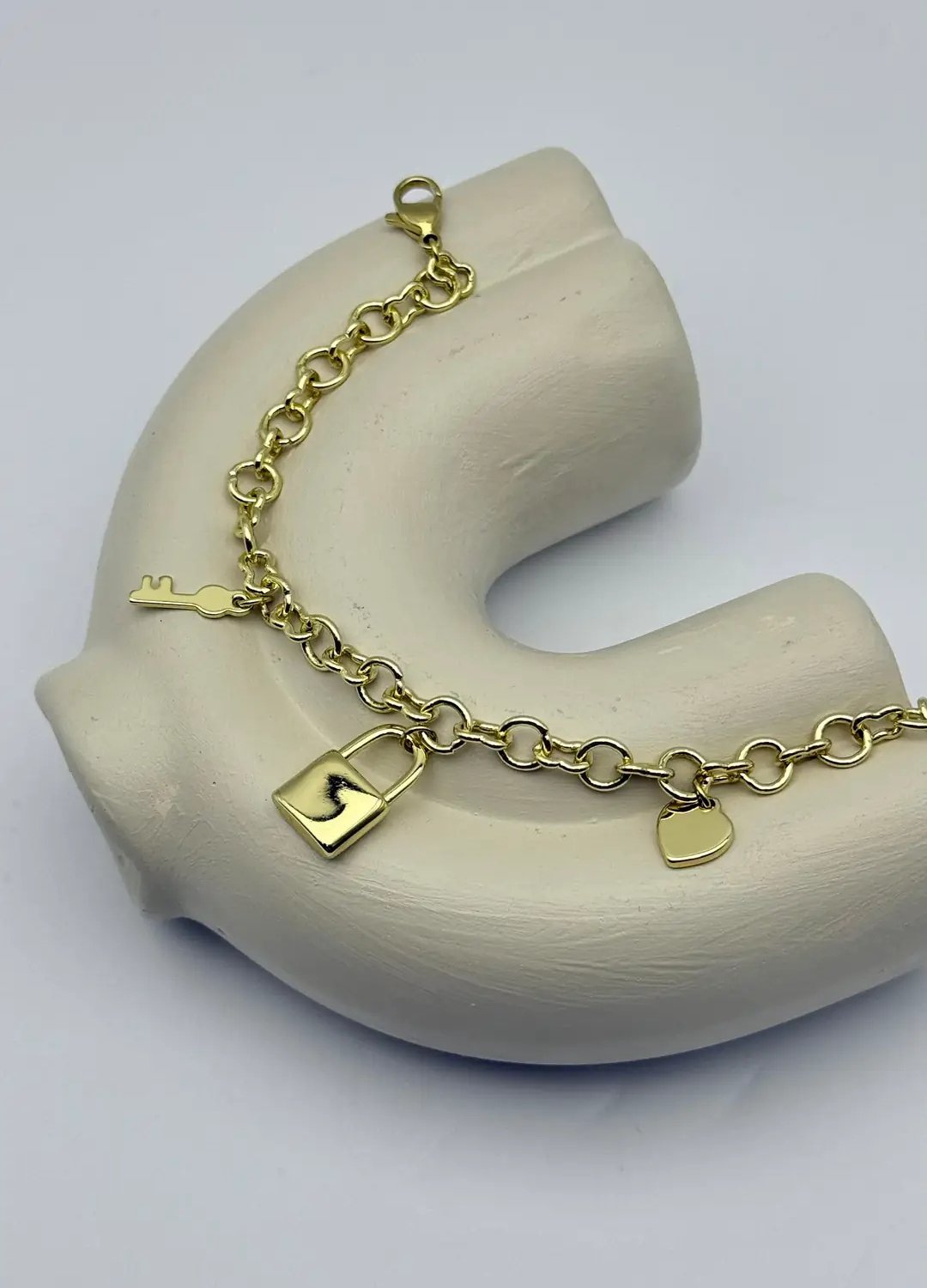 Xuping Gold Kilit Bileklik - 25-xpb140