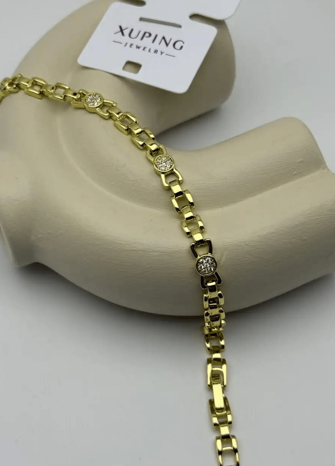 Xuping Gold Taşlı Fiyonk Bileklik 25 -xpb46