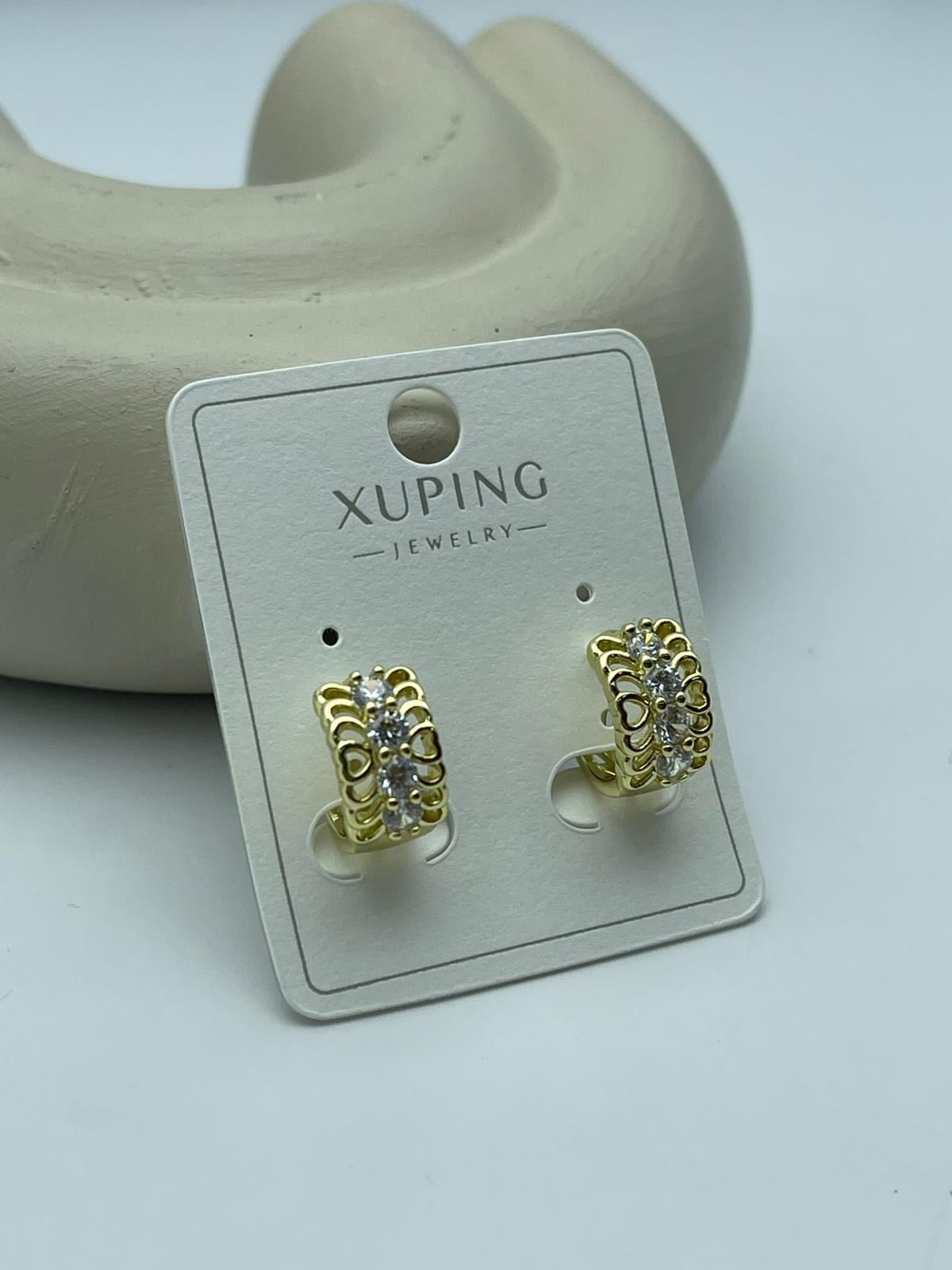 Xuping Kalp Detaylı Taşlı Gold Çelik Küpe - 26xpkp11