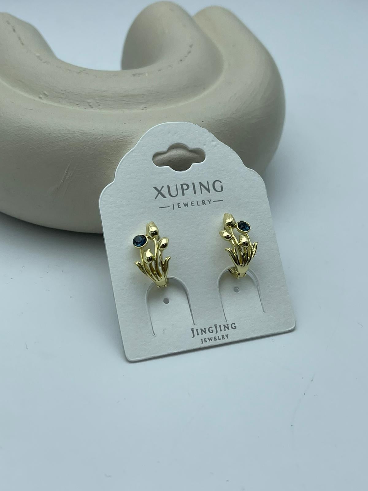 Xuping Mavi Taş Detaylı Gold Çelik Çiçek Küpe - 26xpkp33