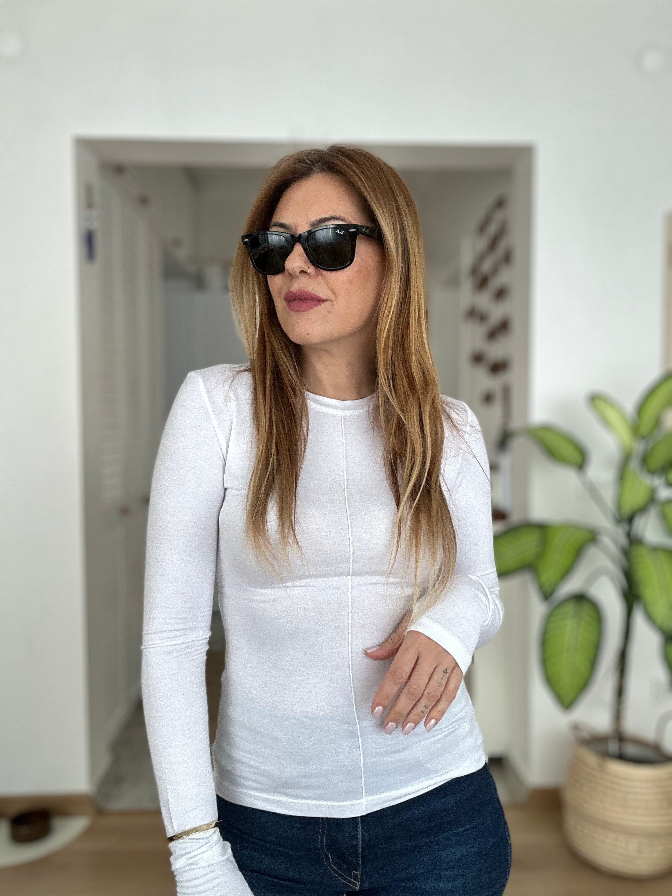 Parmak Detaylı Beyaz Badi