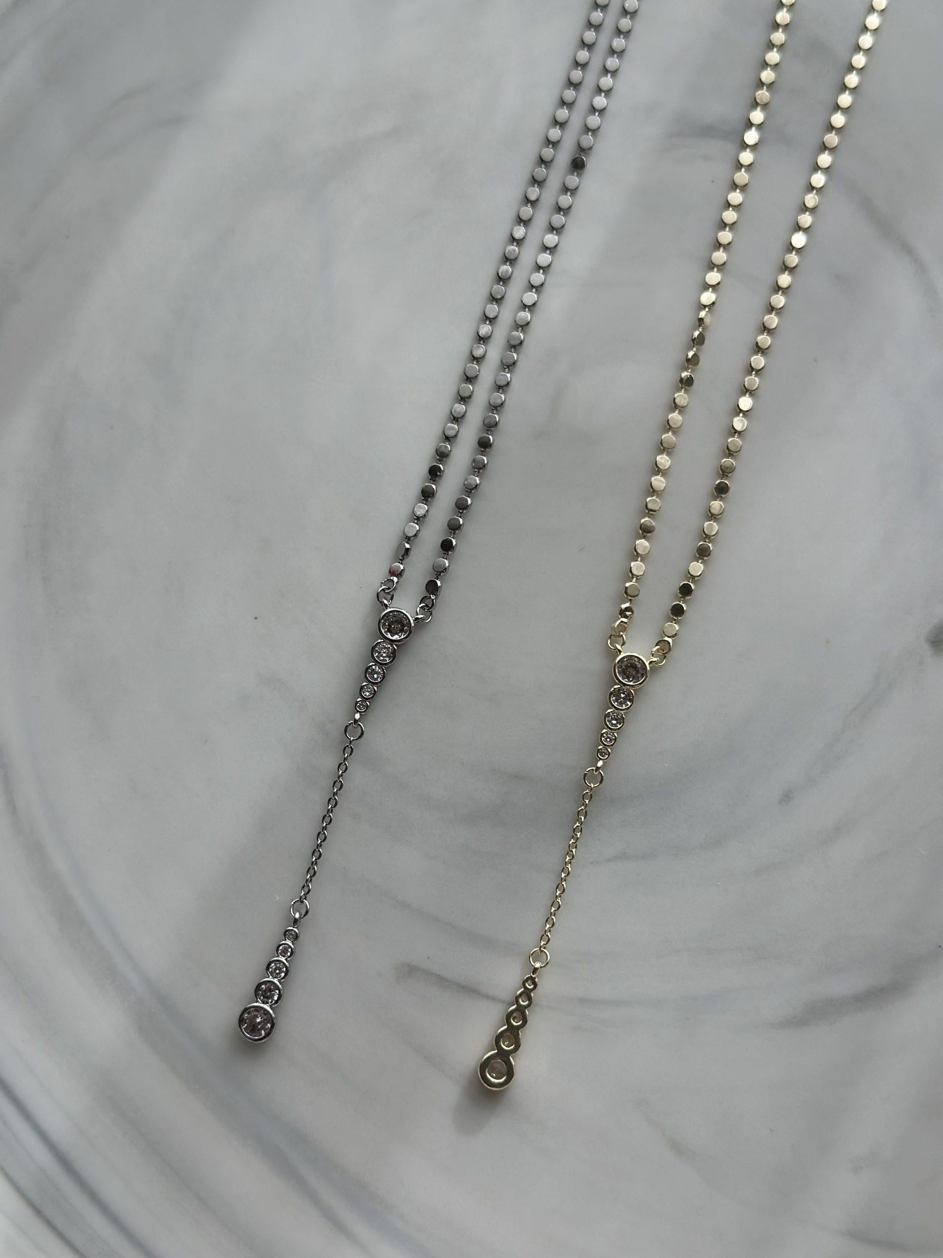 Sallantılı Taşlı Kolye Silver