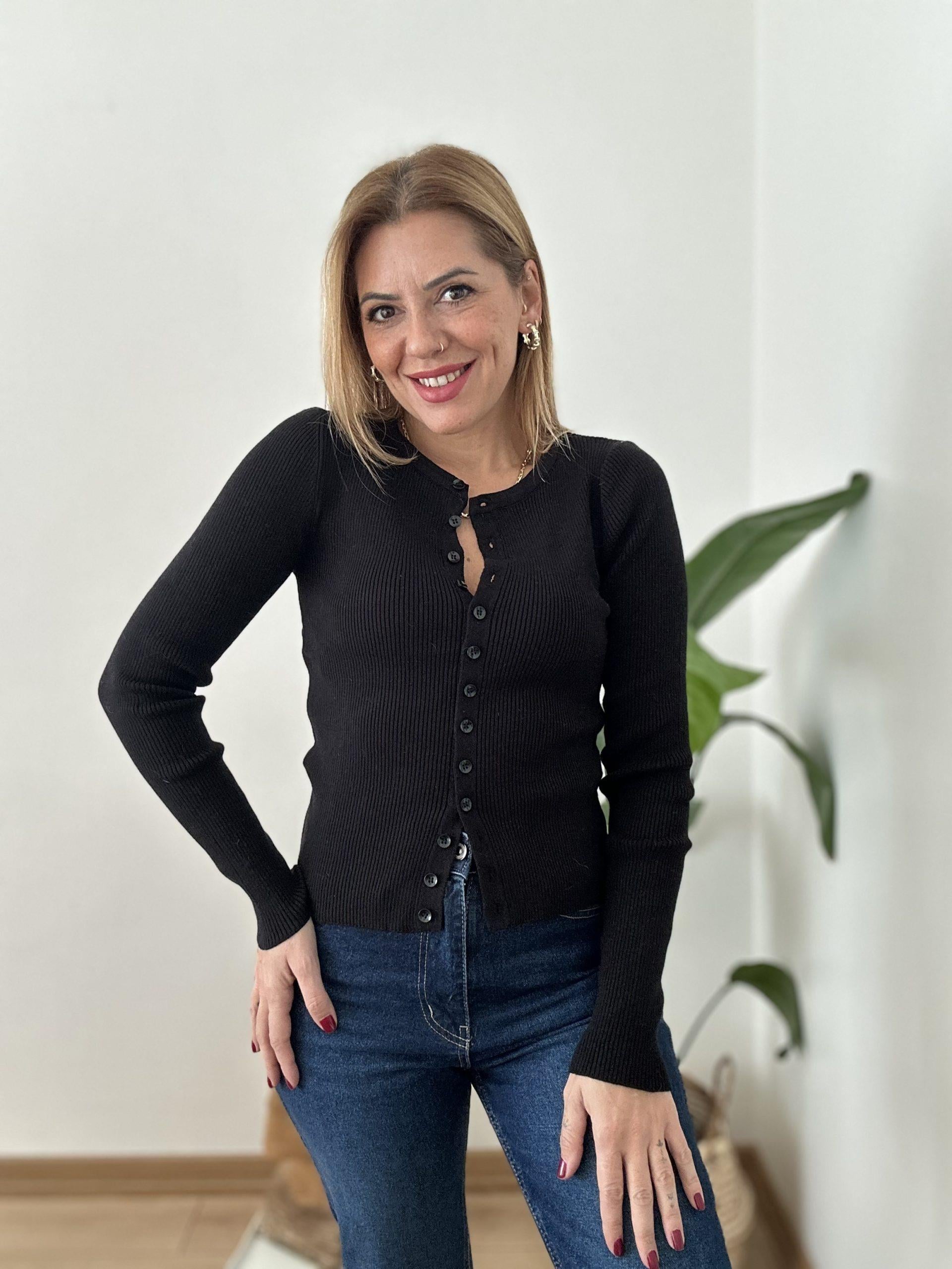 Siyah Fitilli Triko Hırka S