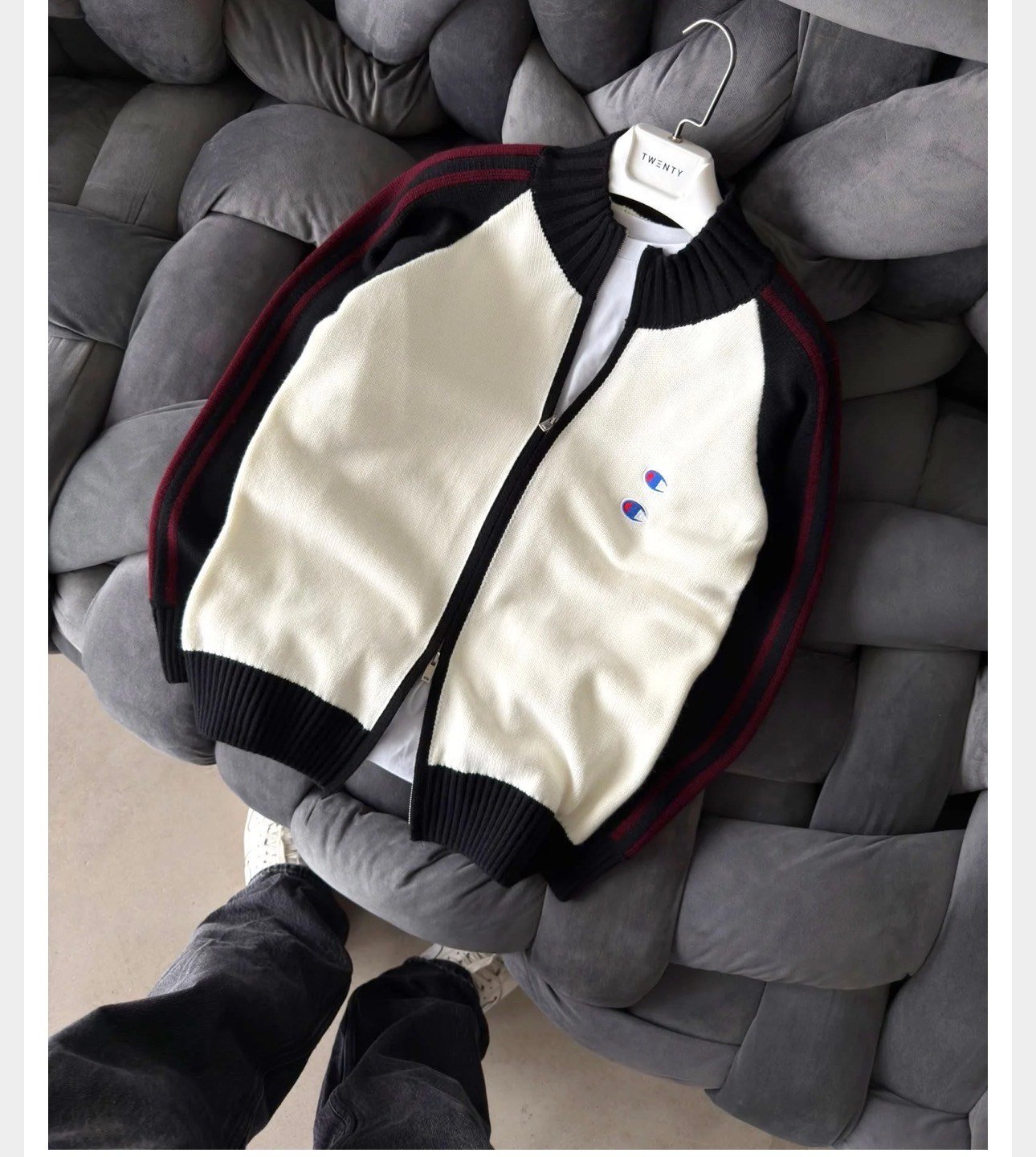 BEYAZ CHAMPİON TRİKO HIRKA