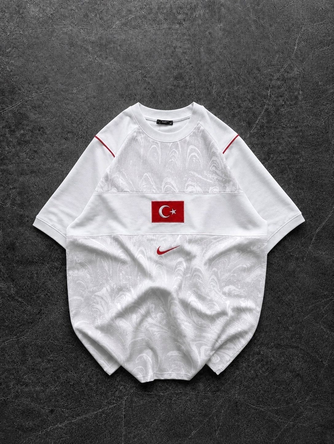BEYAZ ORTA LOGO TÜRKİYE TSHİRT