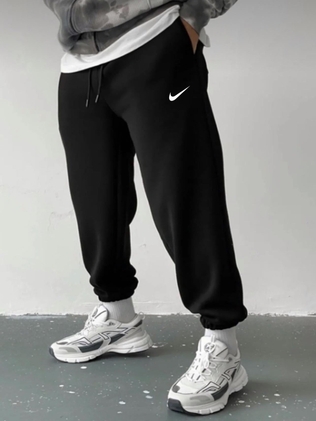 Şardonlu Siyah Lastikli Logo Nike Eşofman