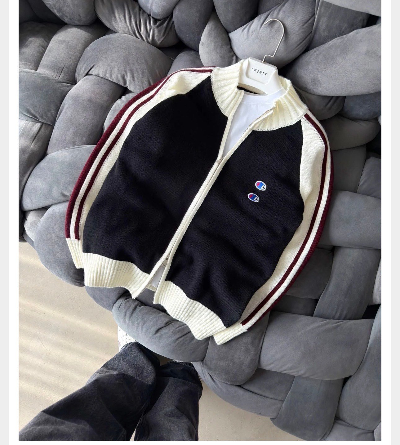 SİYAH CHAMPİON TRİKO HIRKA
